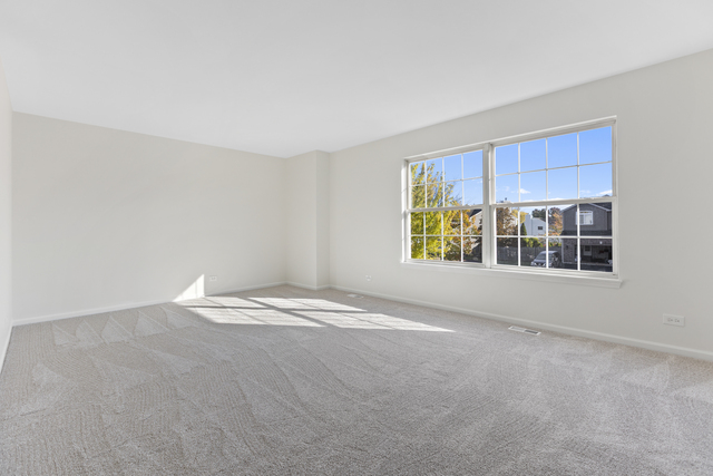 Lake in the Hills, Illinois, 60156, United States, 4 Bedrooms Bedrooms, ,3 BathroomsBathrooms,Residential,For Sale,1987015