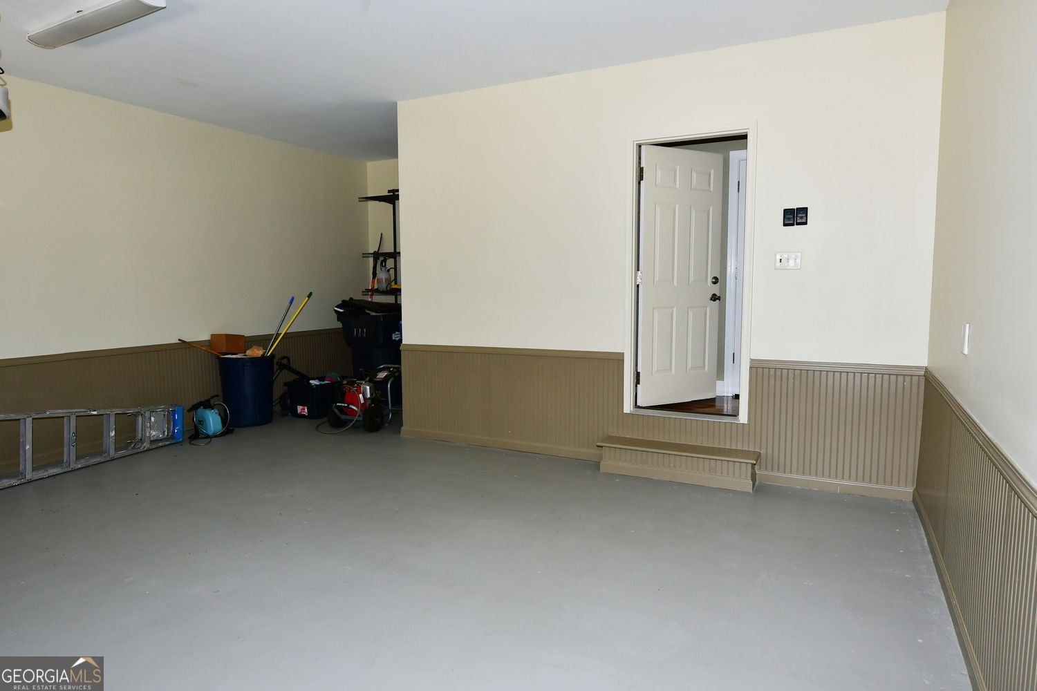 Hoschton, Georgia, 30548, United States, 5 Bedrooms Bedrooms, ,4 BathroomsBathrooms,Residential,For Sale,1992517