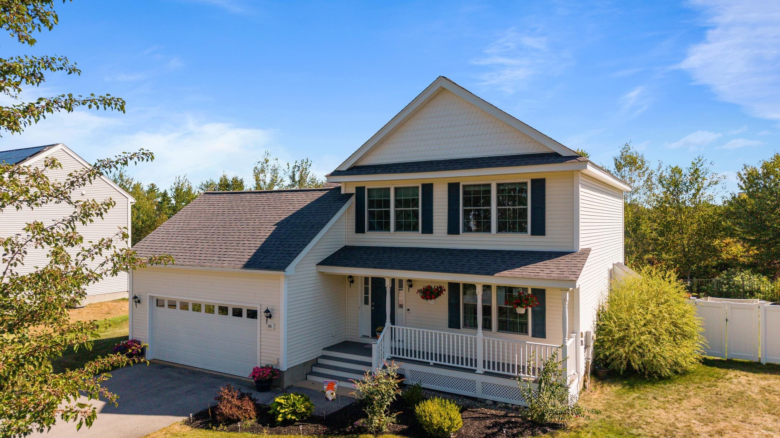Hooksett, New Hampshire, 03106, United States, 3 Bedrooms Bedrooms, ,2 BathroomsBathrooms,Residential,For Sale,1942312