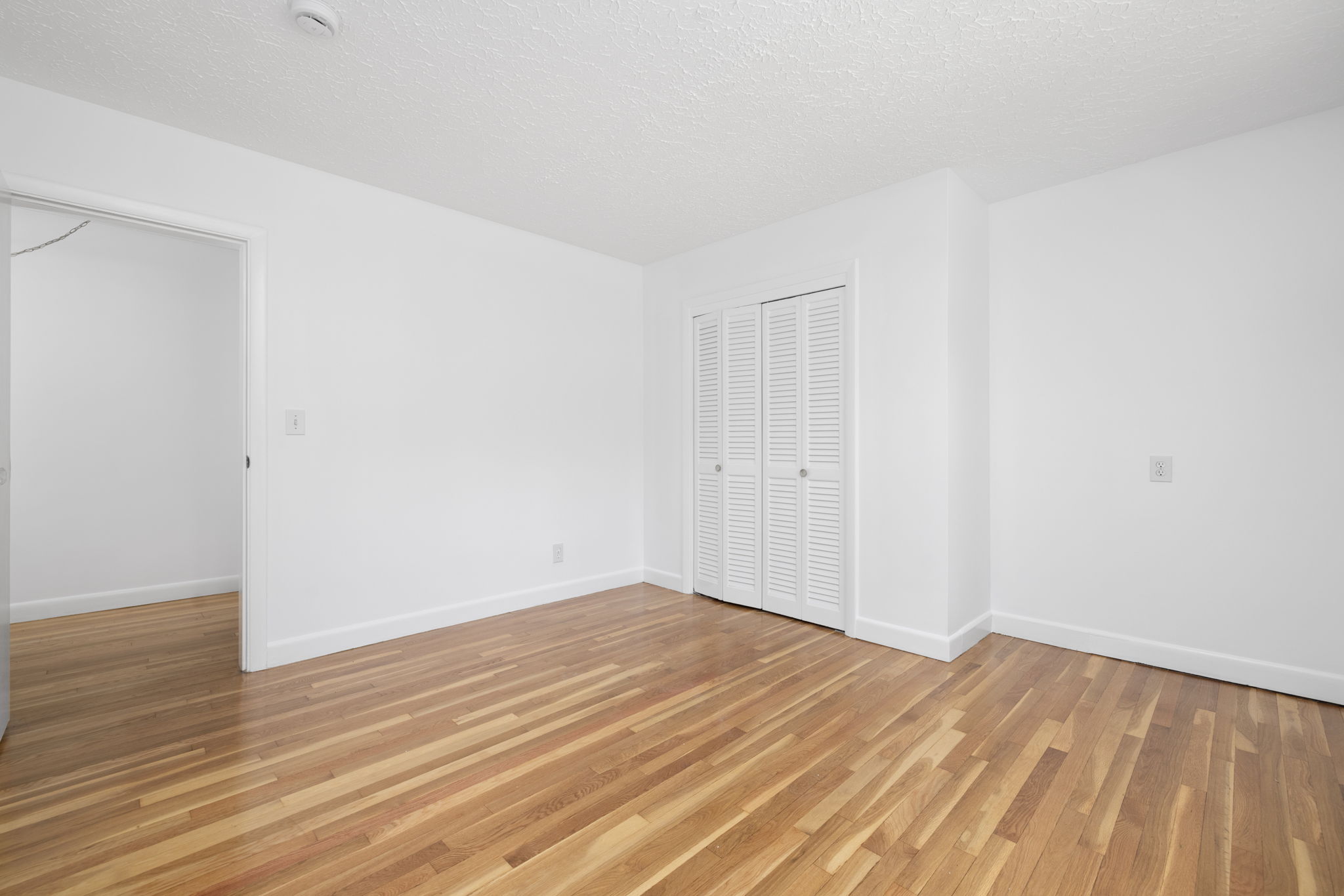  Easy Living, Exceptional Space, Prime North Dartmouth Location - 物件實景