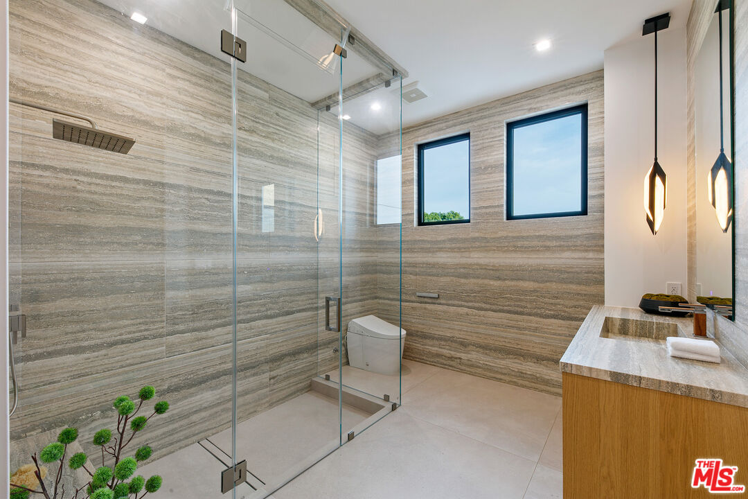 29623 Cuthbert Rd, Malibu, California, 90265, United States, 5 Bedrooms Bedrooms, ,8 BathroomsBathrooms,Residential,For Sale,29623 Cuthbert Rd,1682561