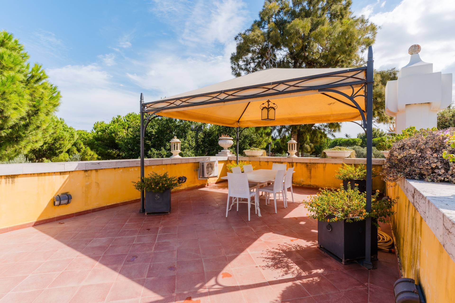 Molfetta, Bari, 70056, IT, 3 Bedrooms Bedrooms, ,4 BathroomsBathrooms,Residential,For Sale,1988051