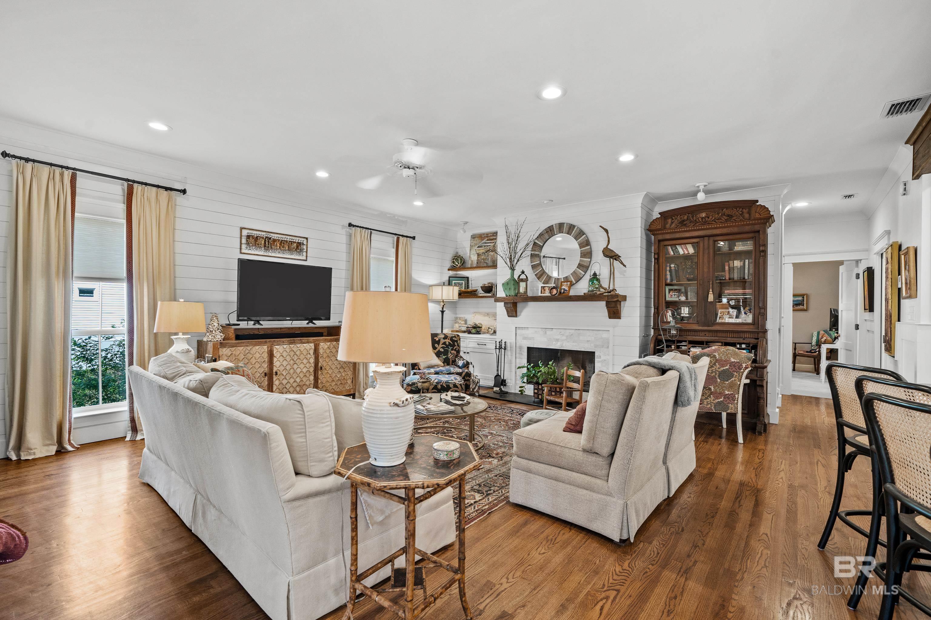 Fairhope, Alabama, 36532, United States, 3 Bedrooms Bedrooms, ,4 BathroomsBathrooms,Residential,For Sale,1805118