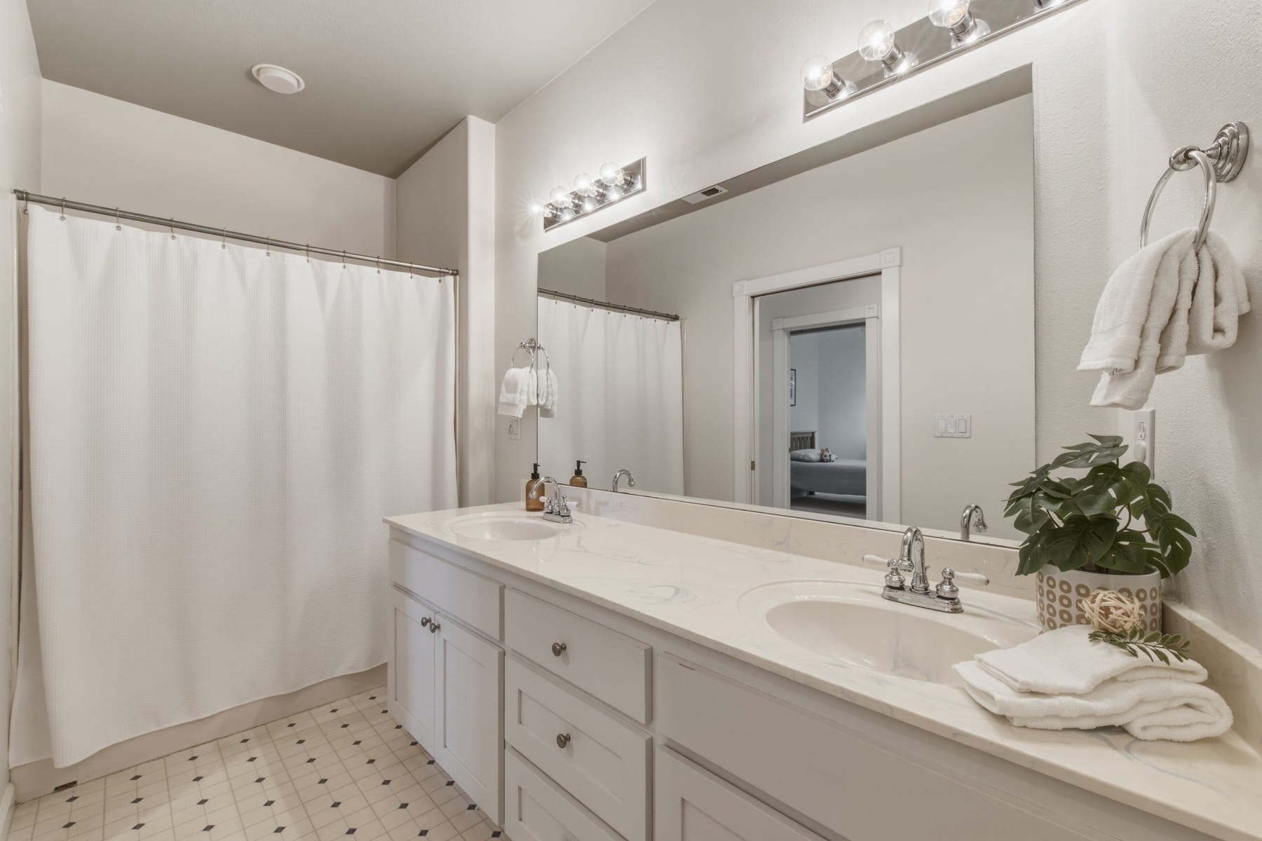  8 GARIBALDI ST Lake Oswego, OR 97035 - 物件實景