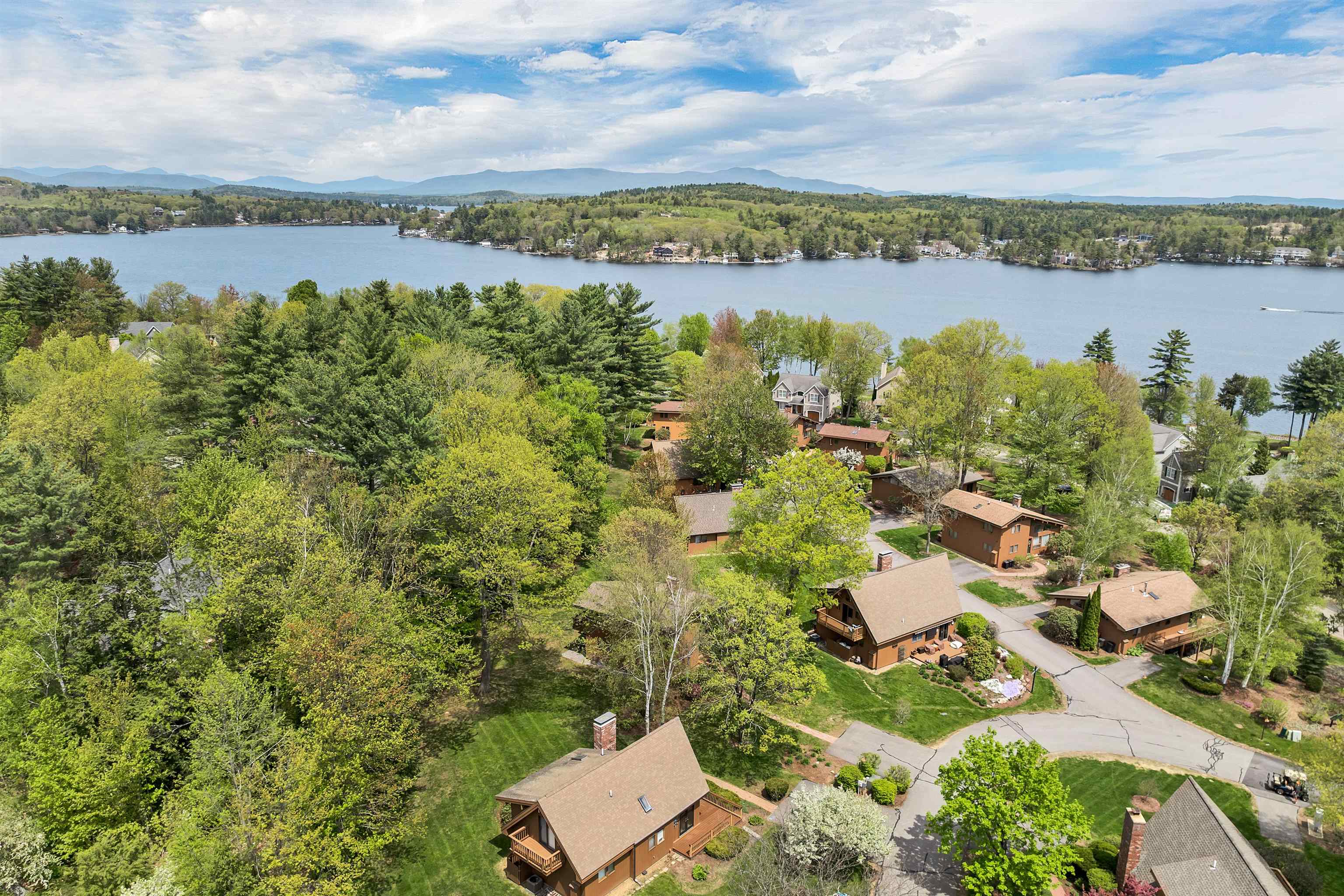Laconia, New Hampshire, 03246, United States, 3 Bedrooms Bedrooms, ,2 BathroomsBathrooms,Residential,For Sale,1938824