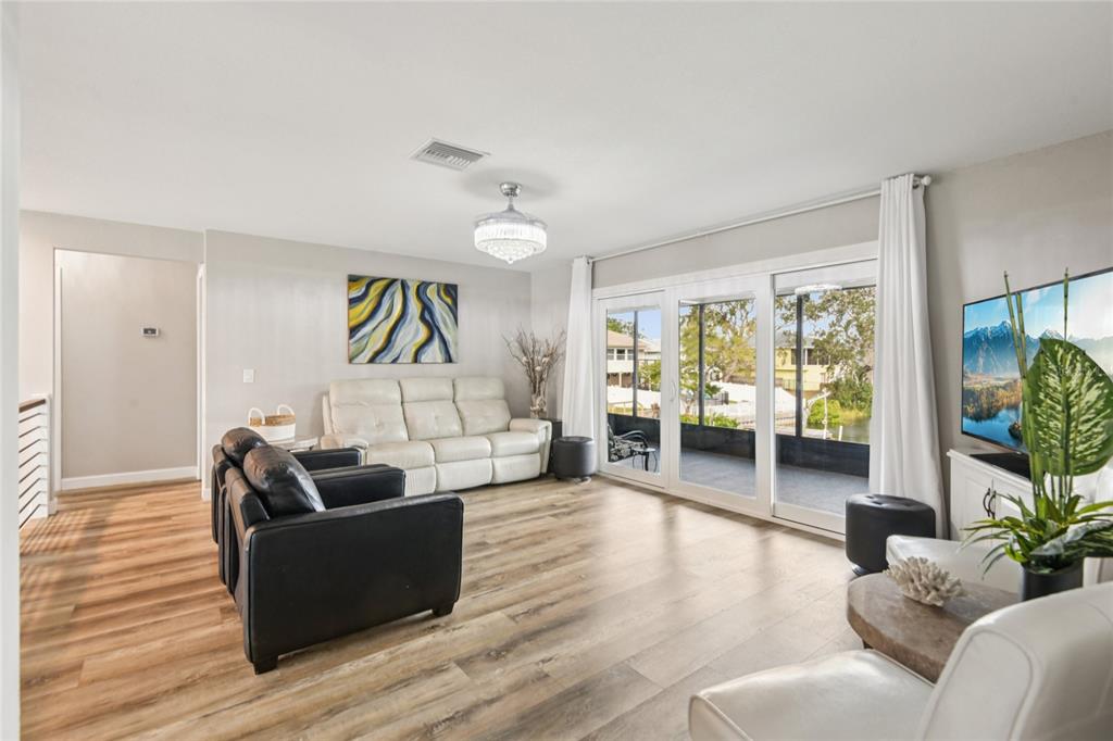 Palm Harbor, Florida, 34683, United States, 4 Bedrooms Bedrooms, ,3 BathroomsBathrooms,Residential,For Sale,2001697