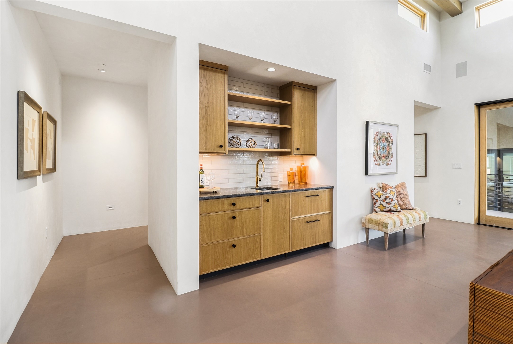  123 E. Lupita Road - 物件實景