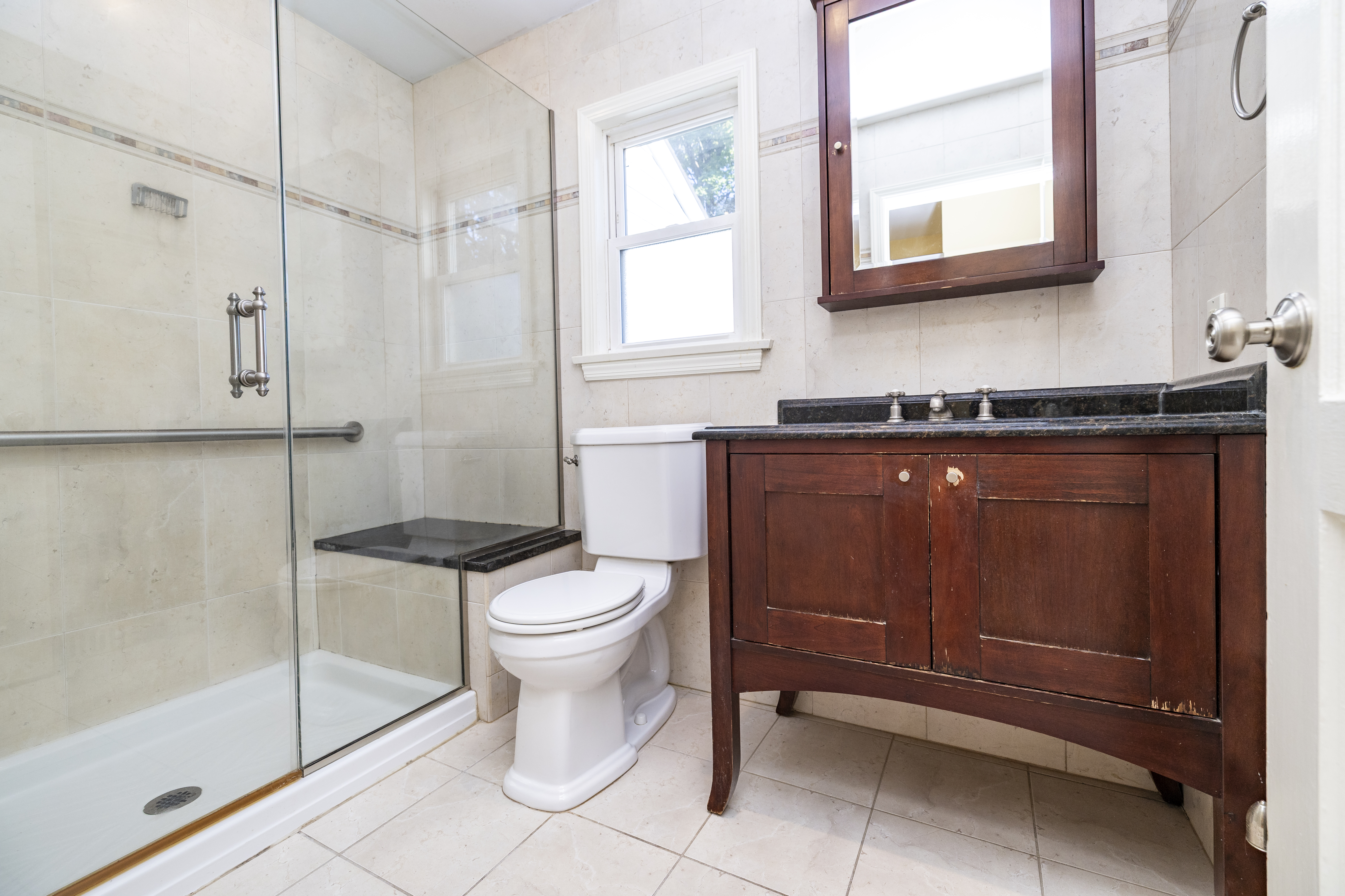  404 Cornwell Avenue, Malverne, NY 11565 - 物件實景