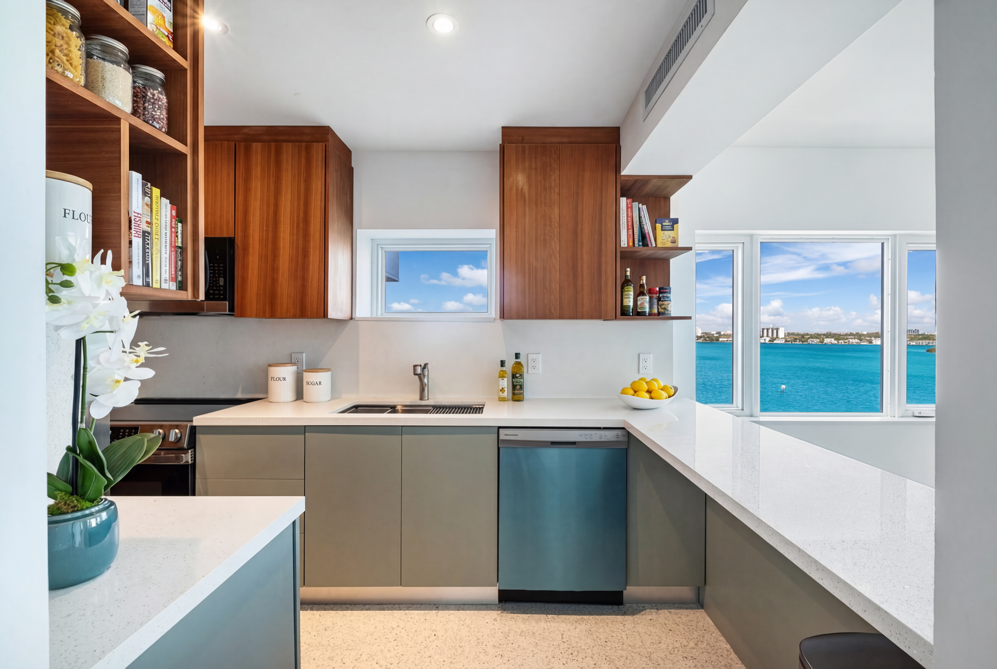  10300 W Bay Harbor Dr, Bay Harbor Islands, FL, 33154 - 物件實景