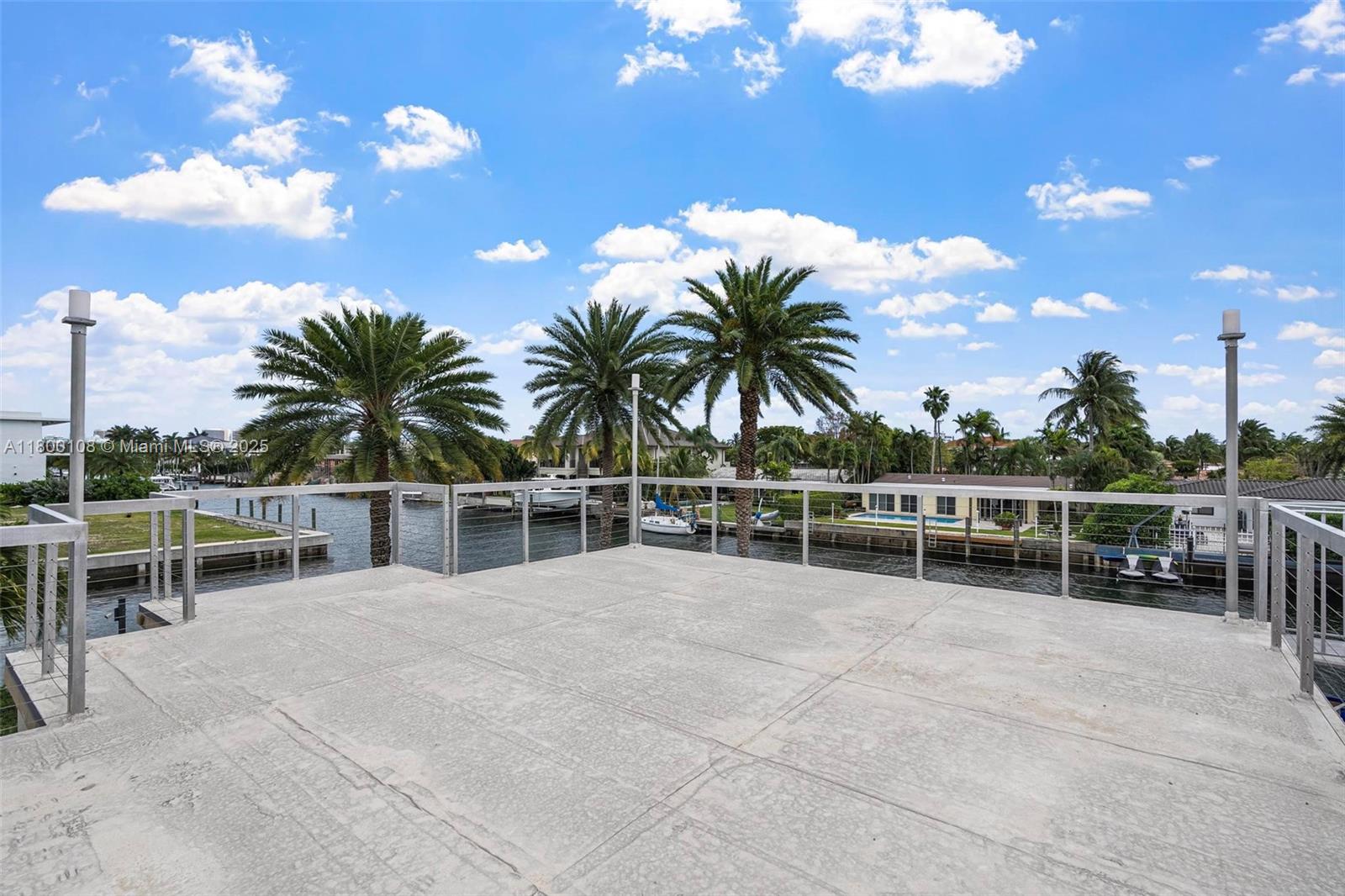 North Miami, Florida, 33181, United States, 5 Bedrooms Bedrooms, ,5 BathroomsBathrooms,Residential,For Sale,1804760