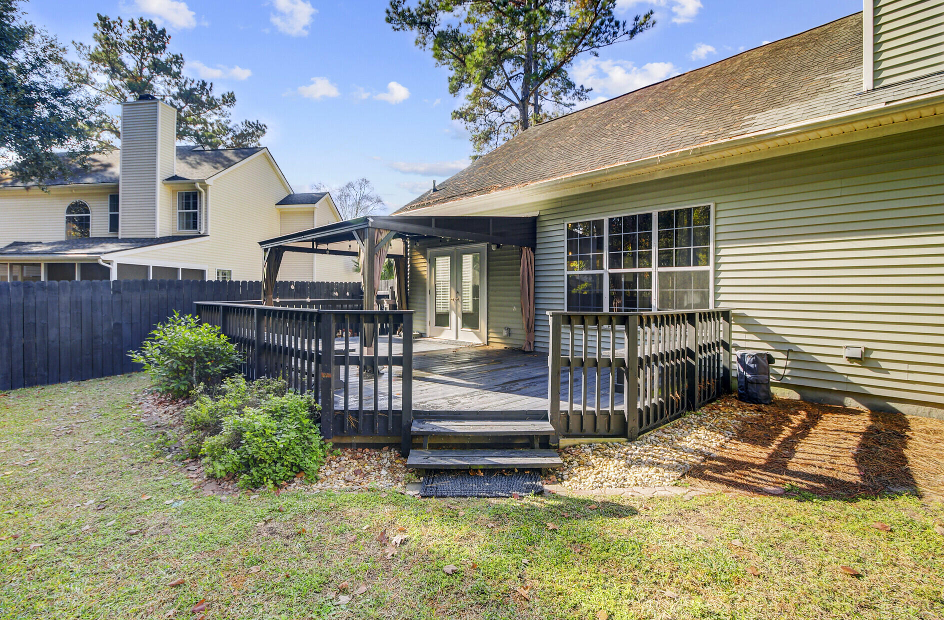 Mount Pleasant, South Carolina, 29466, United States, 3 Bedrooms Bedrooms, ,2 BathroomsBathrooms,Residential,For Sale,1998067