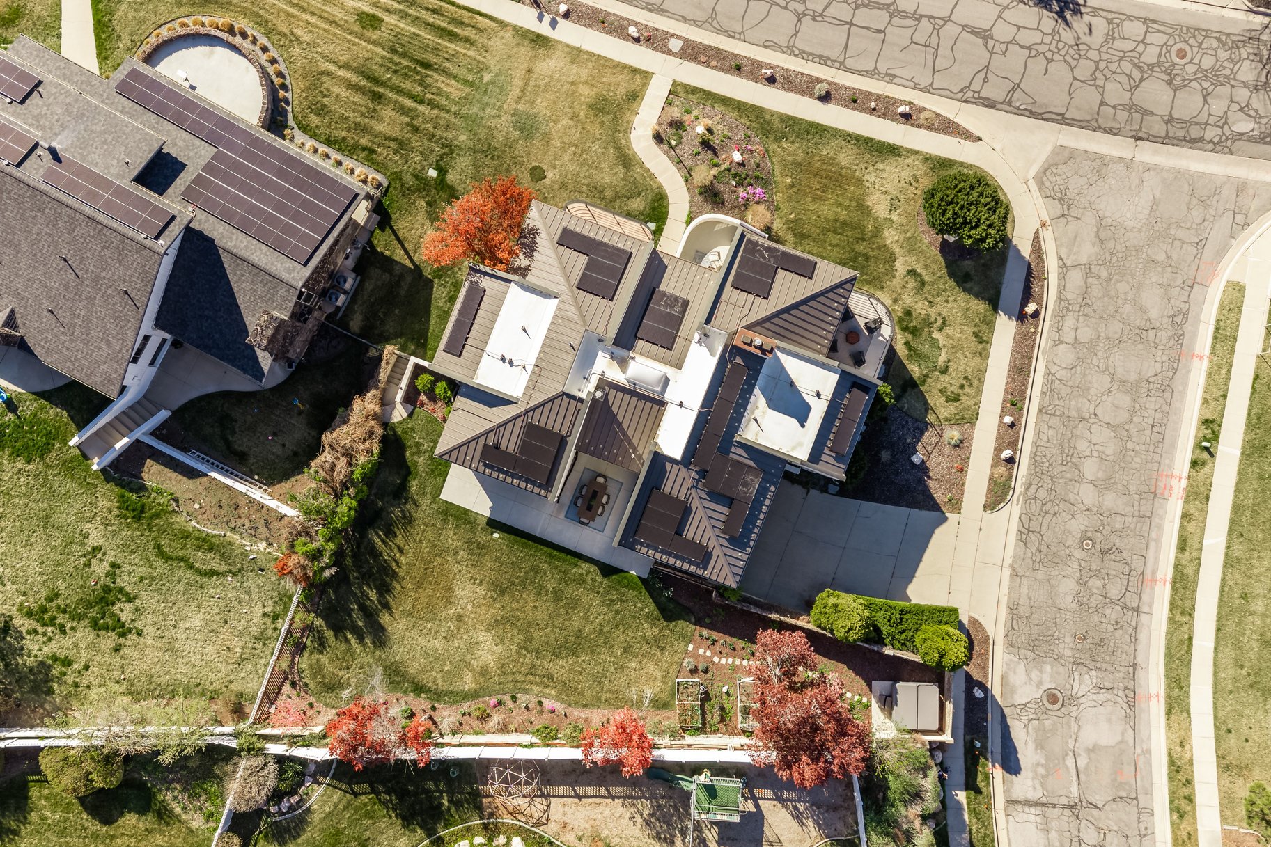  Stunning East Capitol Renovation - 物件實景