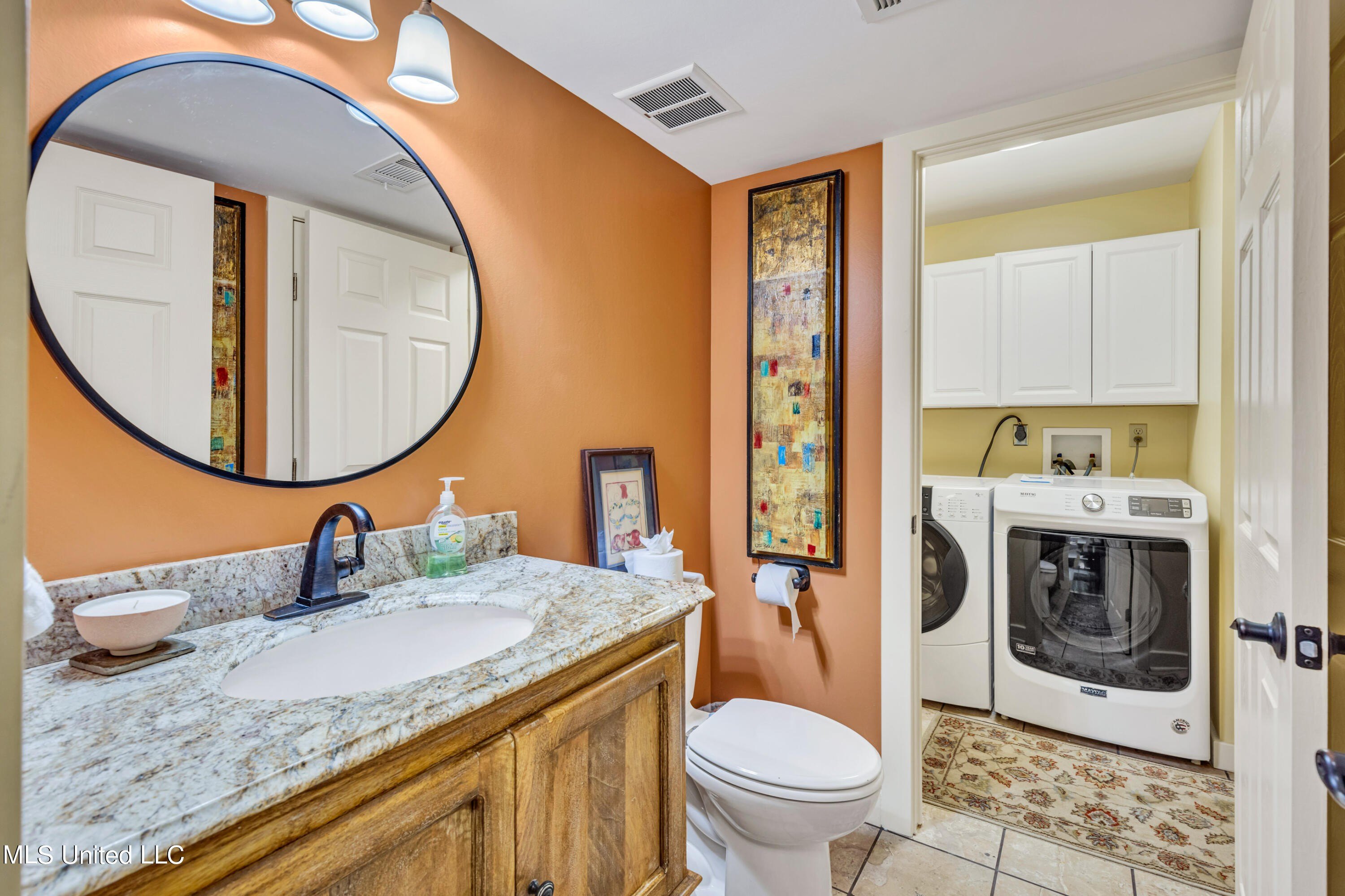 Ocean Springs, Mississippi, 39564, United States, 3 Bedrooms Bedrooms, ,4 BathroomsBathrooms,Residential,For Sale,1942785