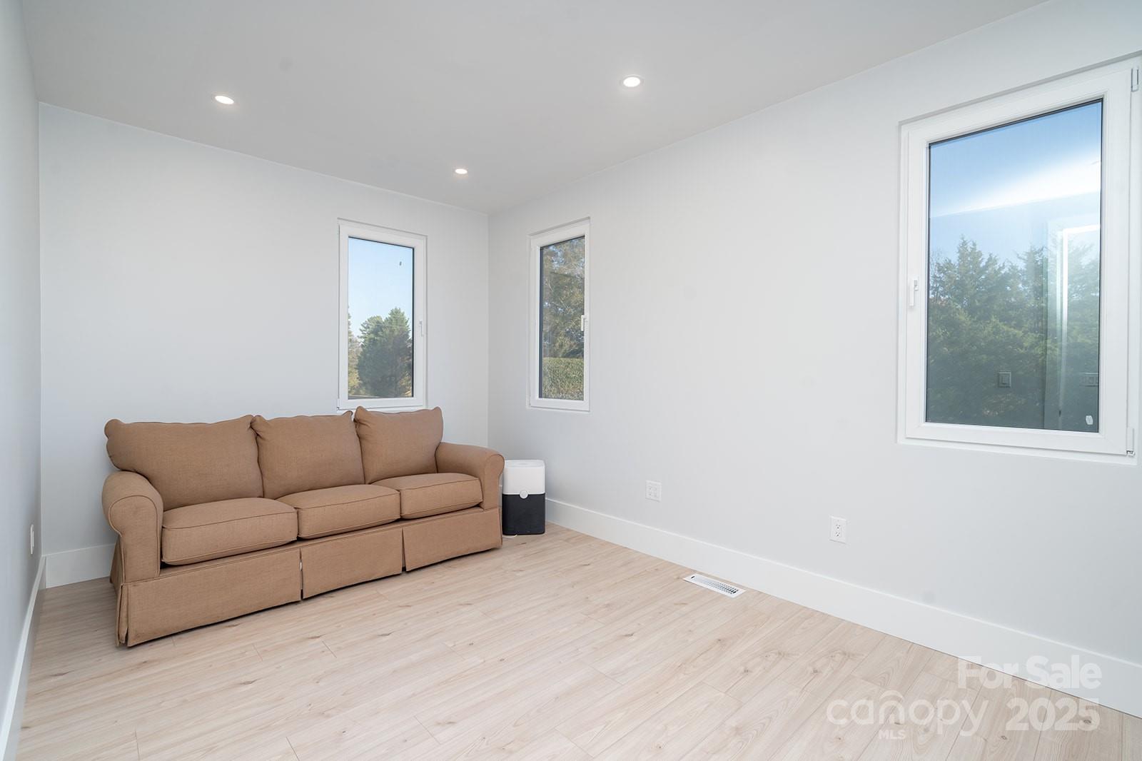 Waxhaw, North Carolina, 28173, United States, 5 Bedrooms Bedrooms, ,4 BathroomsBathrooms,Residential,For Sale,1990877