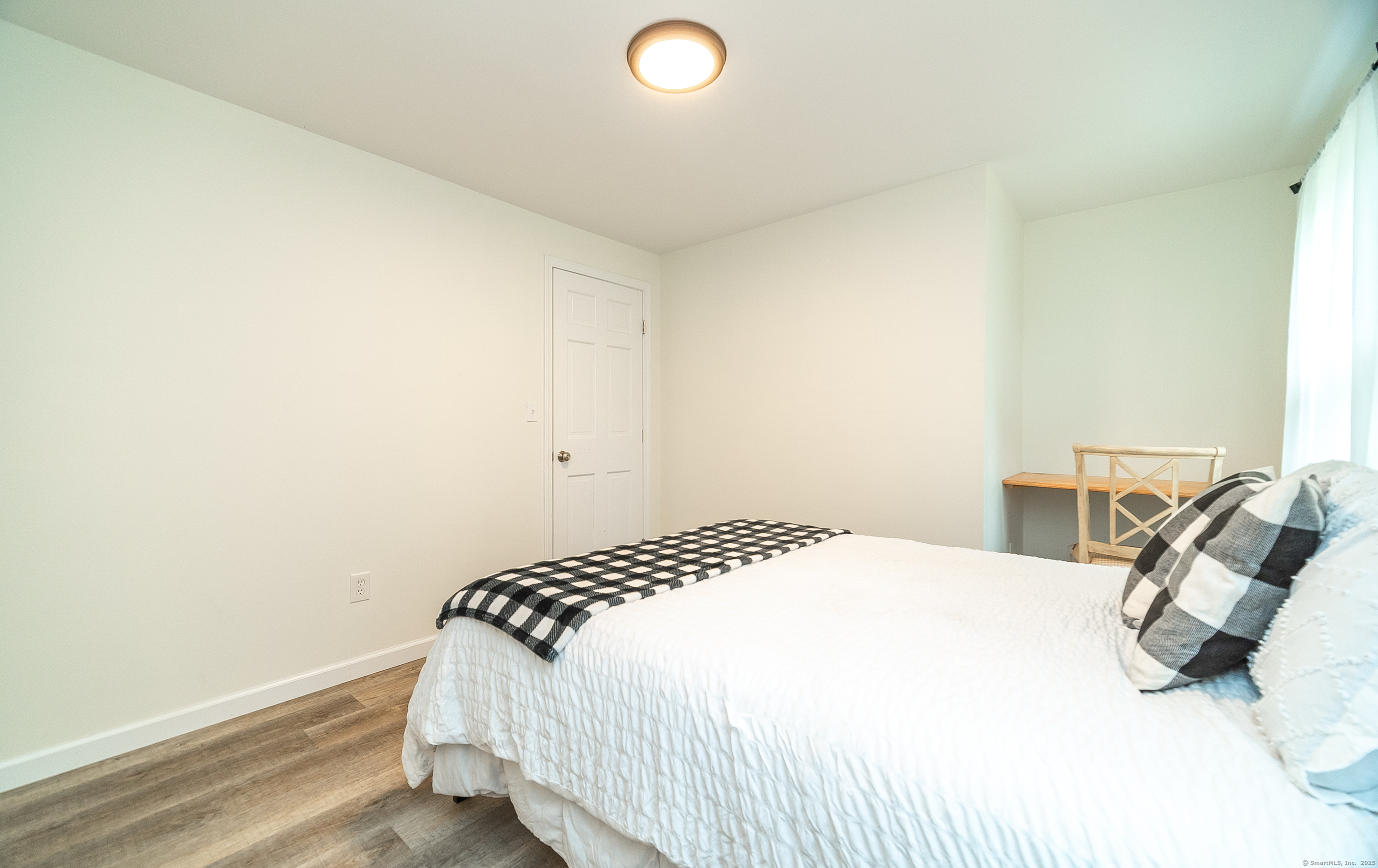 Clinton, Connecticut, 06413, United States, 3 Bedrooms Bedrooms, ,3 BathroomsBathrooms,Residential,For Sale,1939957