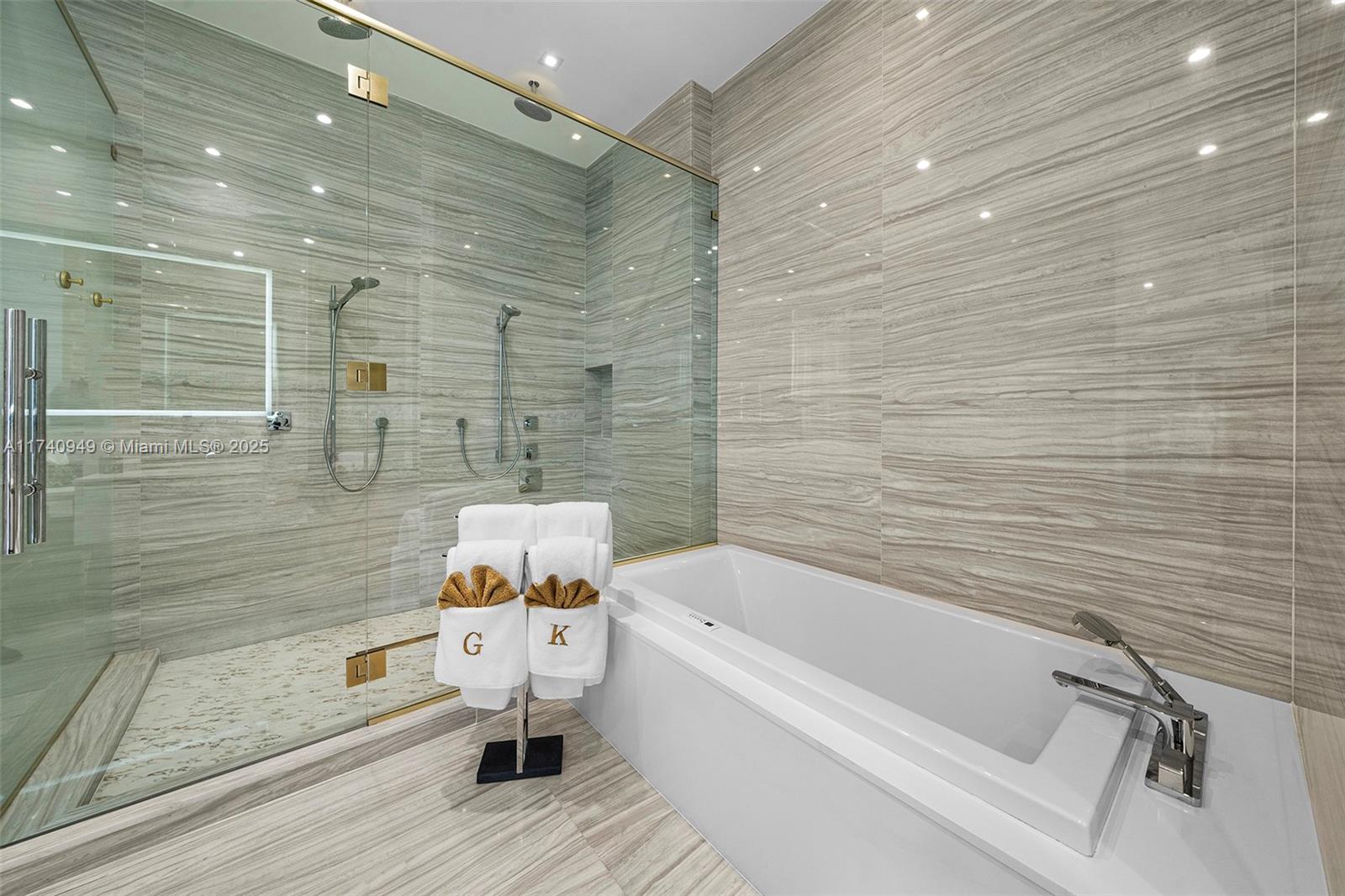 Aventura, Florida, 33160, United States, 6 Bedrooms Bedrooms, ,8 BathroomsBathrooms,Residential,For Sale,1708422