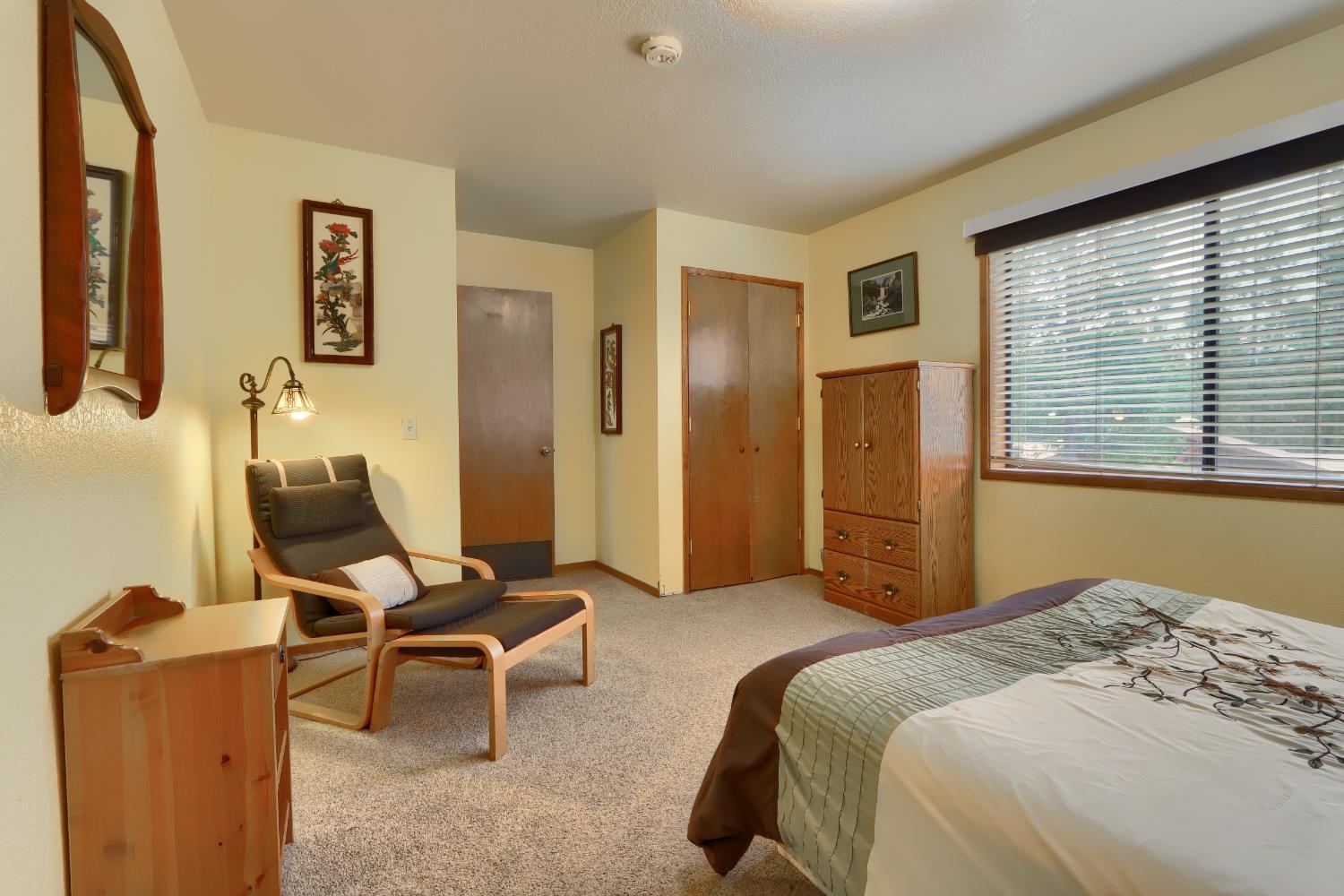 Wawona, California, 95389, United States, 3 Bedrooms Bedrooms, ,2 BathroomsBathrooms,Residential,For Sale,1998030