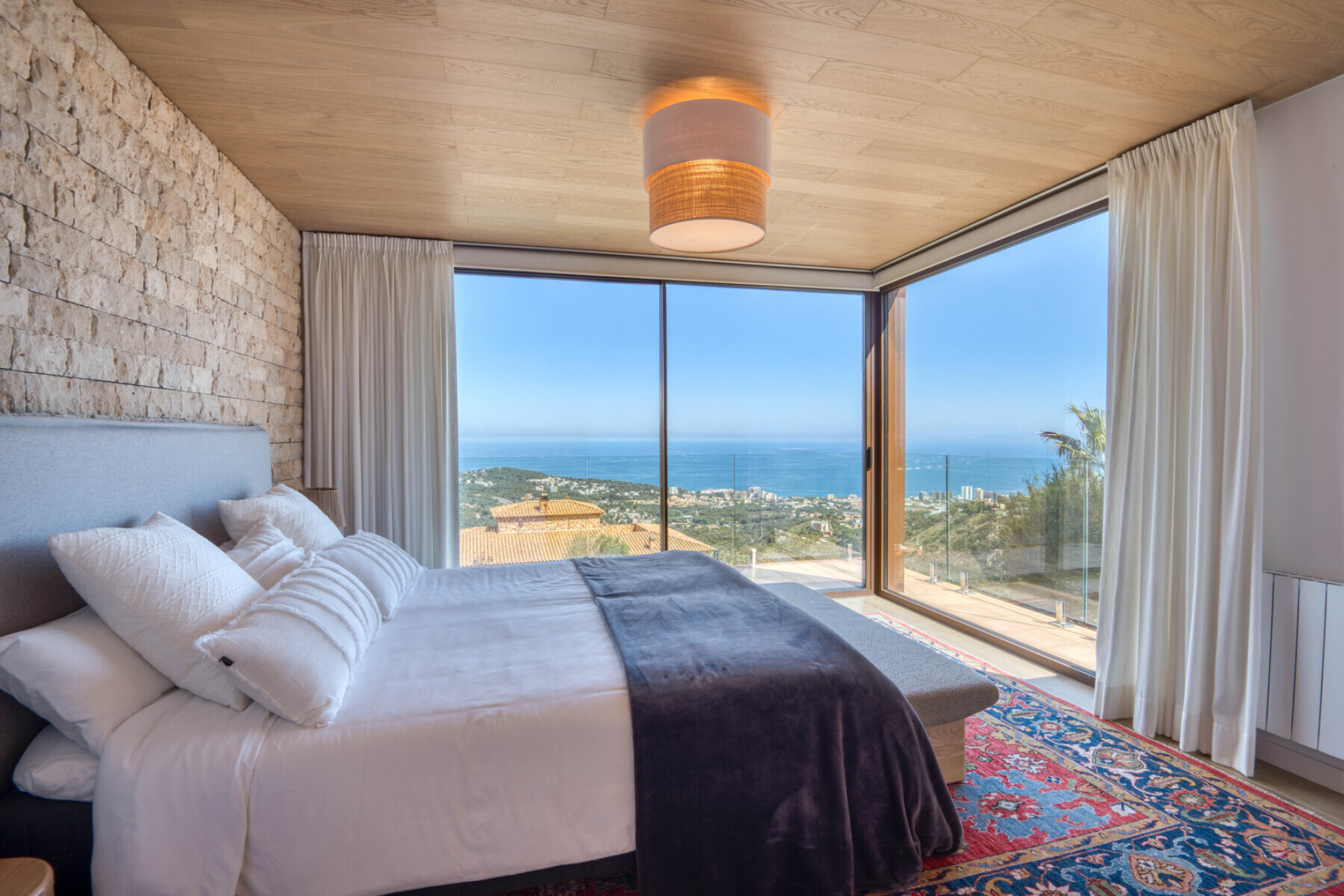  Exclusive designer villa with stunning sea views in Platja d