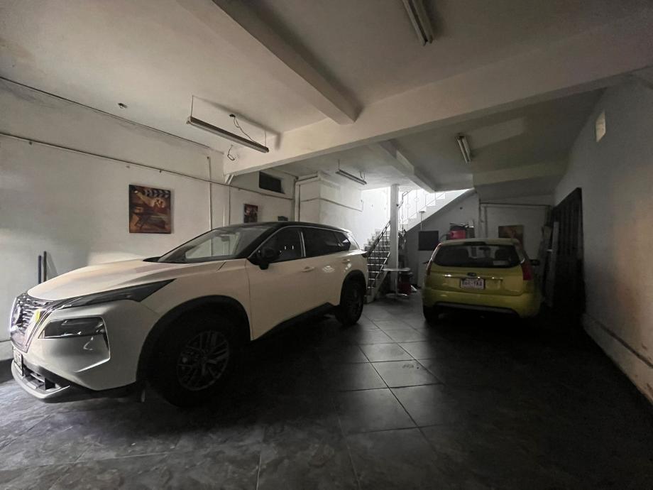 Azcapotzalco, Ciudad de México, 02160, Mexico, 5 Bedrooms Bedrooms, ,3 BathroomsBathrooms,Residential,For Sale,1997514