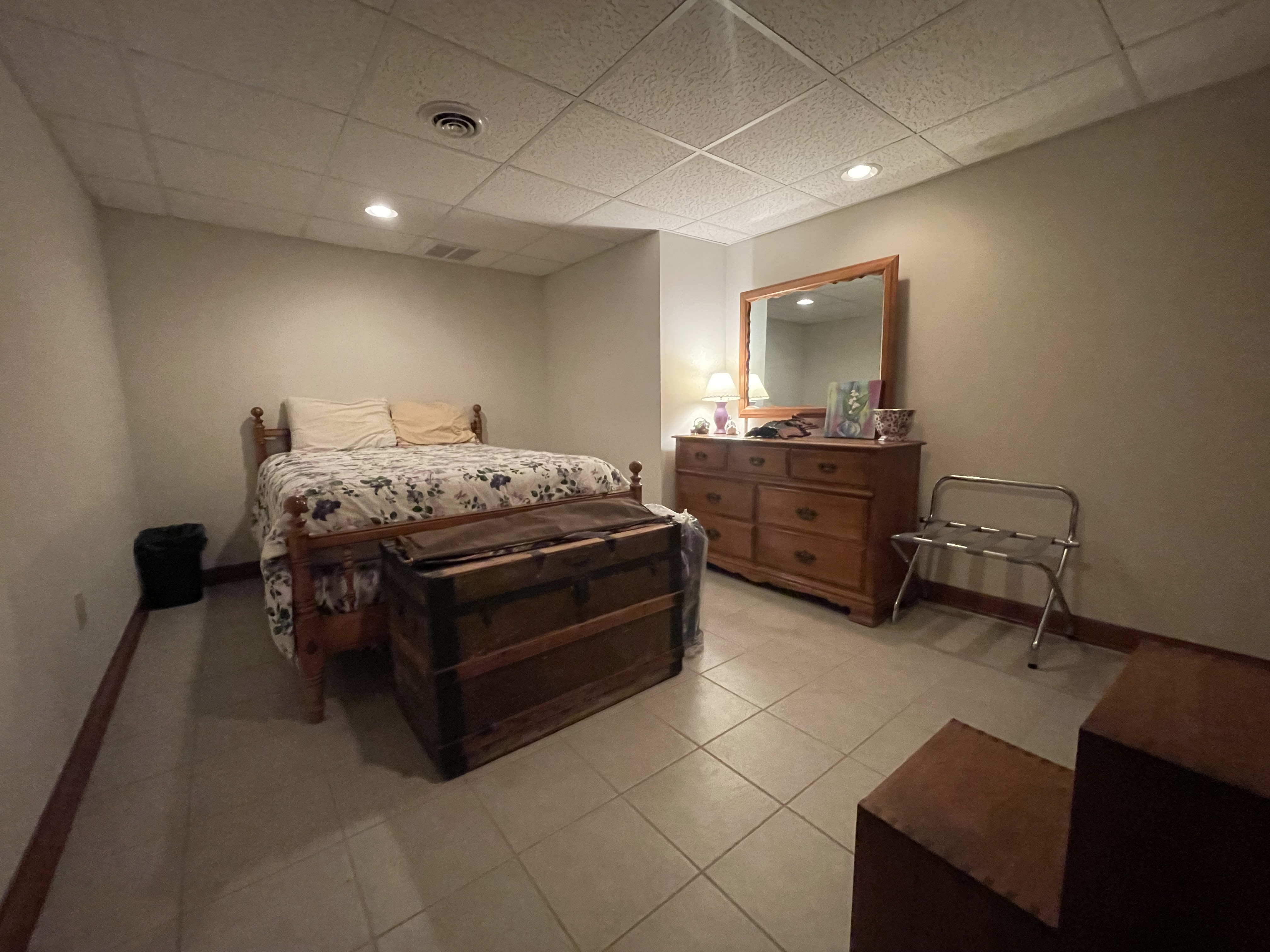 Murphysboro, Illinois, 62966, United States, 5 Bedrooms Bedrooms, ,6 BathroomsBathrooms,Residential,For Sale,1977081