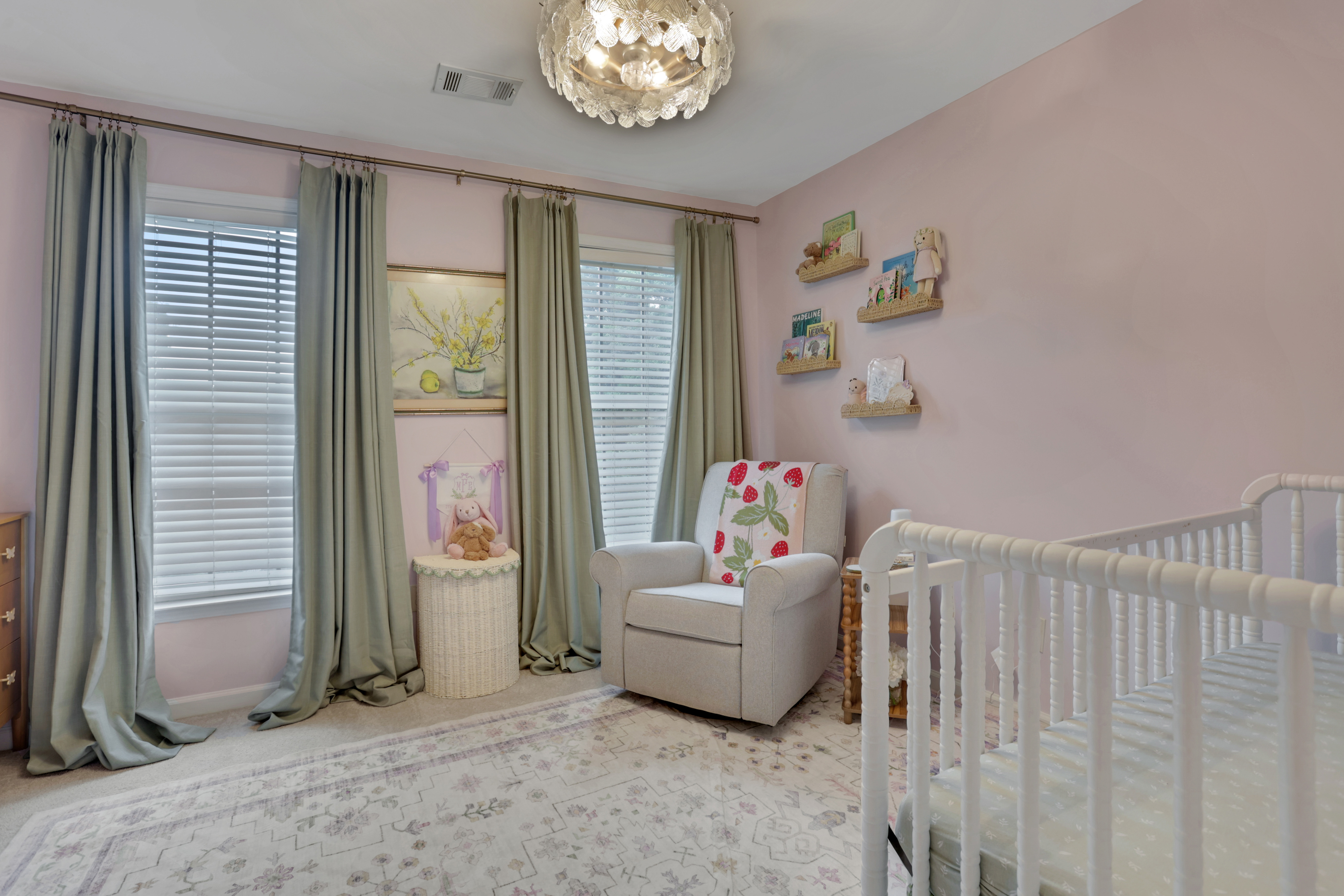  Charming Townhome in Desirable Area - 物件實景