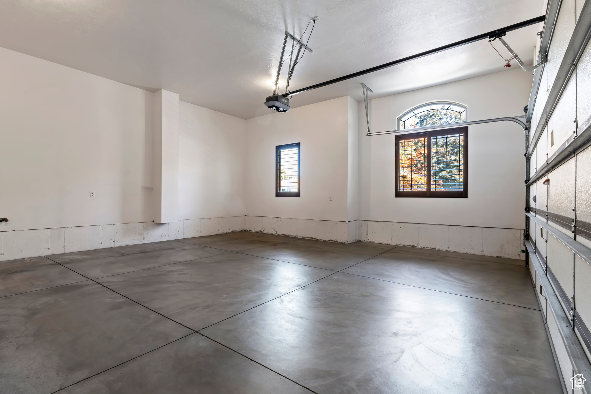 Salt Lake City, Utah, 84109, United States, 4 Bedrooms Bedrooms, ,3 BathroomsBathrooms,Residential,For Sale,1999882