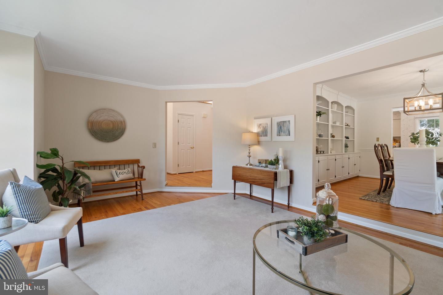 Annapolis, Maryland, 21403, United States, 4 Bedrooms Bedrooms, ,3 BathroomsBathrooms,Residential,For Sale,1925191