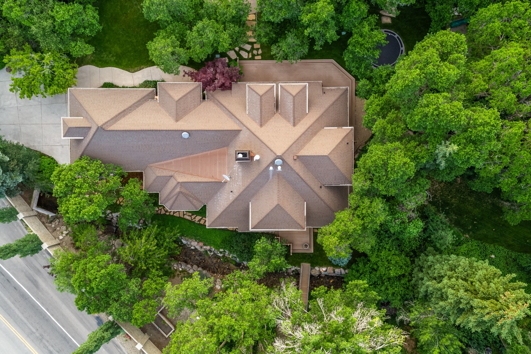  Private Gated Cottonwood Heights Retreat With Seasonal Stream & Mountain views - 物件實景