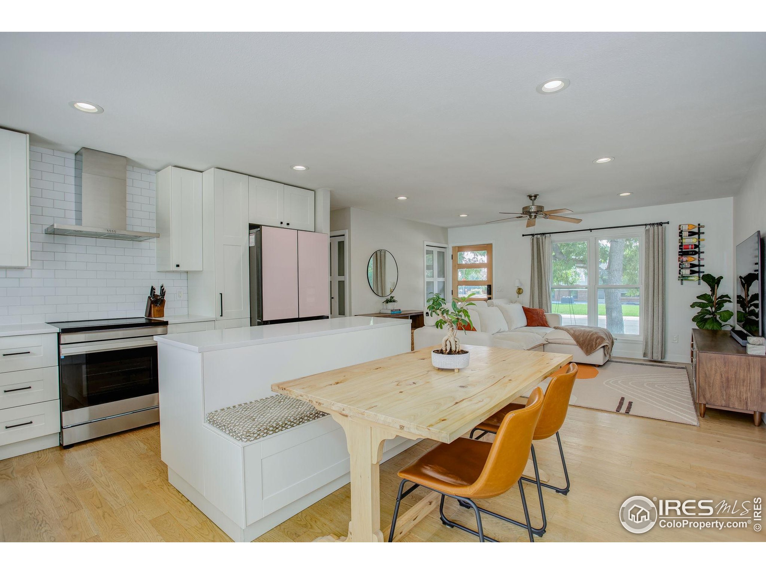 Louisville, Colorado, 80027, United States, 3 Bedrooms Bedrooms, ,2 BathroomsBathrooms,Residential,For Sale,1938542