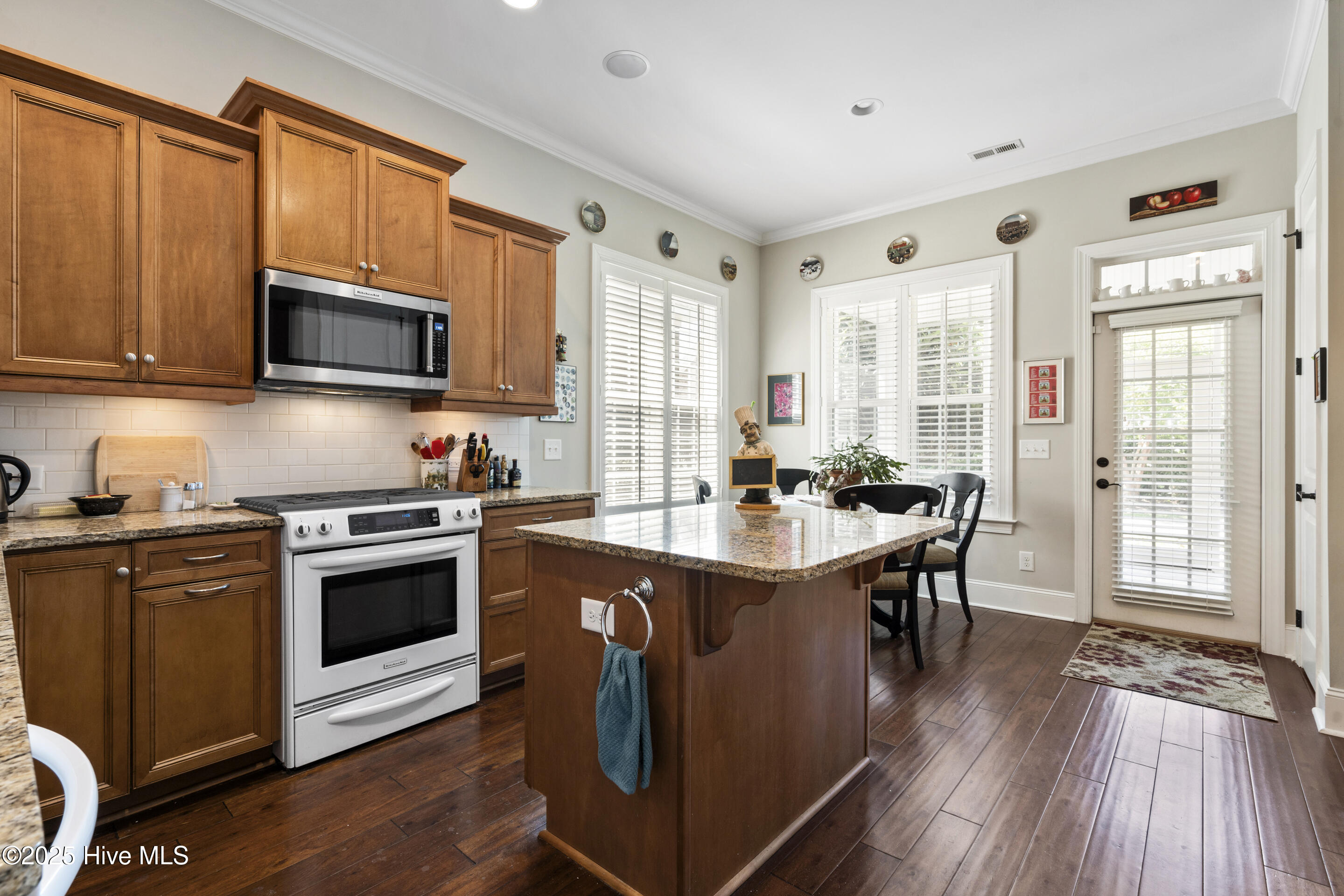 Wilmington, North Carolina, 28403, United States, 4 Bedrooms Bedrooms, ,3 BathroomsBathrooms,Residential,For Sale,1849696