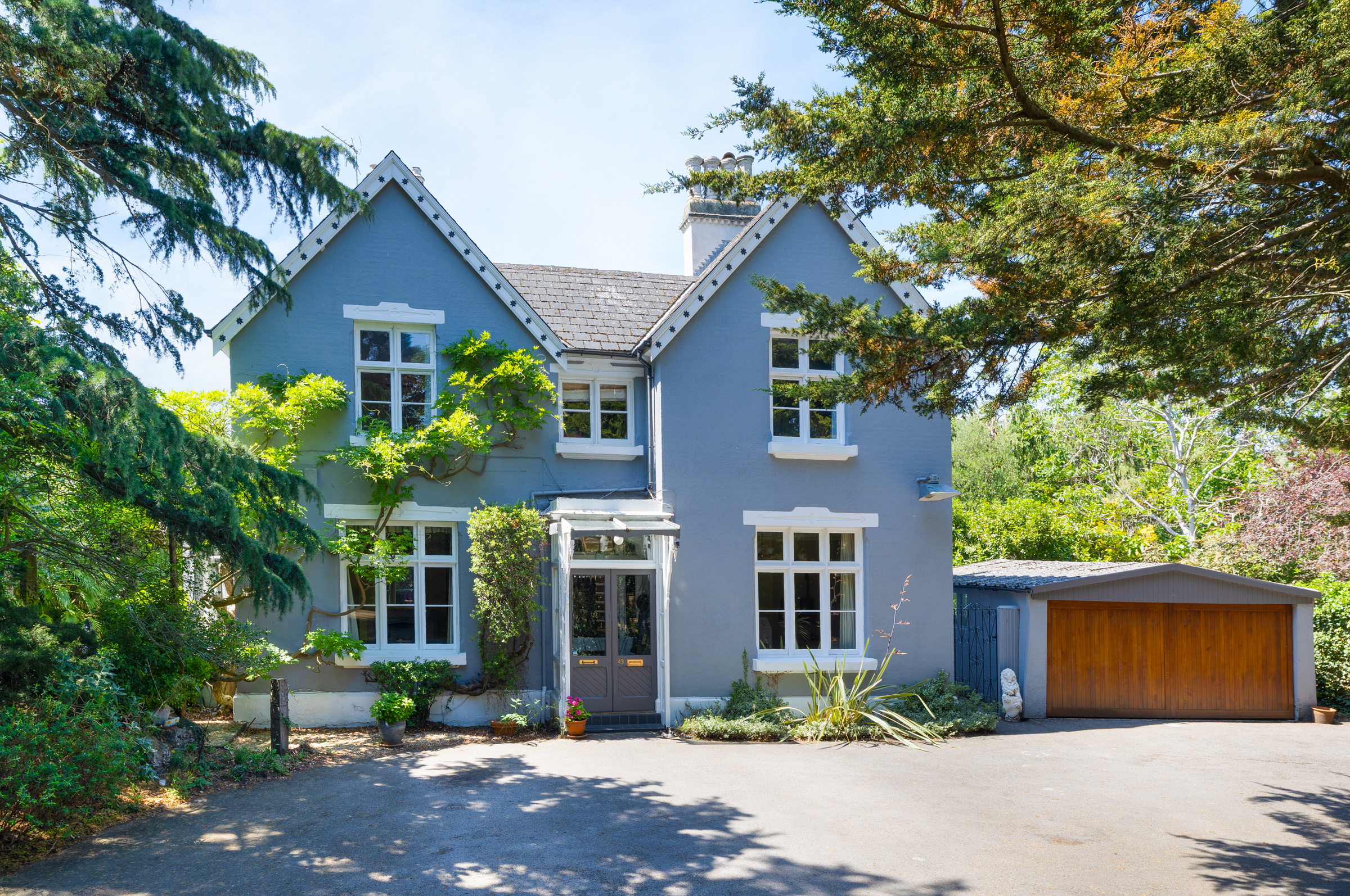 A Detached Victorian House on a Generous Plot in Teddington - 物件實景