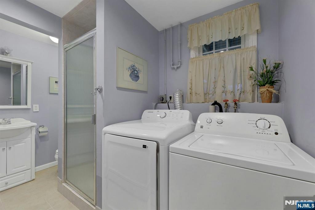 Twp of Washington, New Jersey, 07676, United States, 4 Bedrooms Bedrooms, ,3 BathroomsBathrooms,Residential,For Sale,2001896