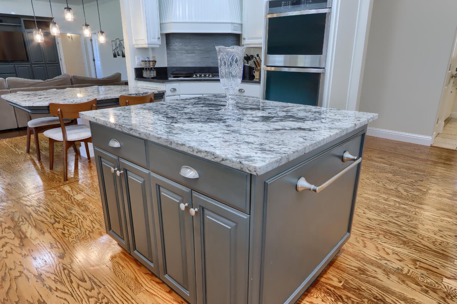 Ahwahnee, California, 93601, United States, 5 Bedrooms Bedrooms, ,4 BathroomsBathrooms,Residential,For Sale,1976799