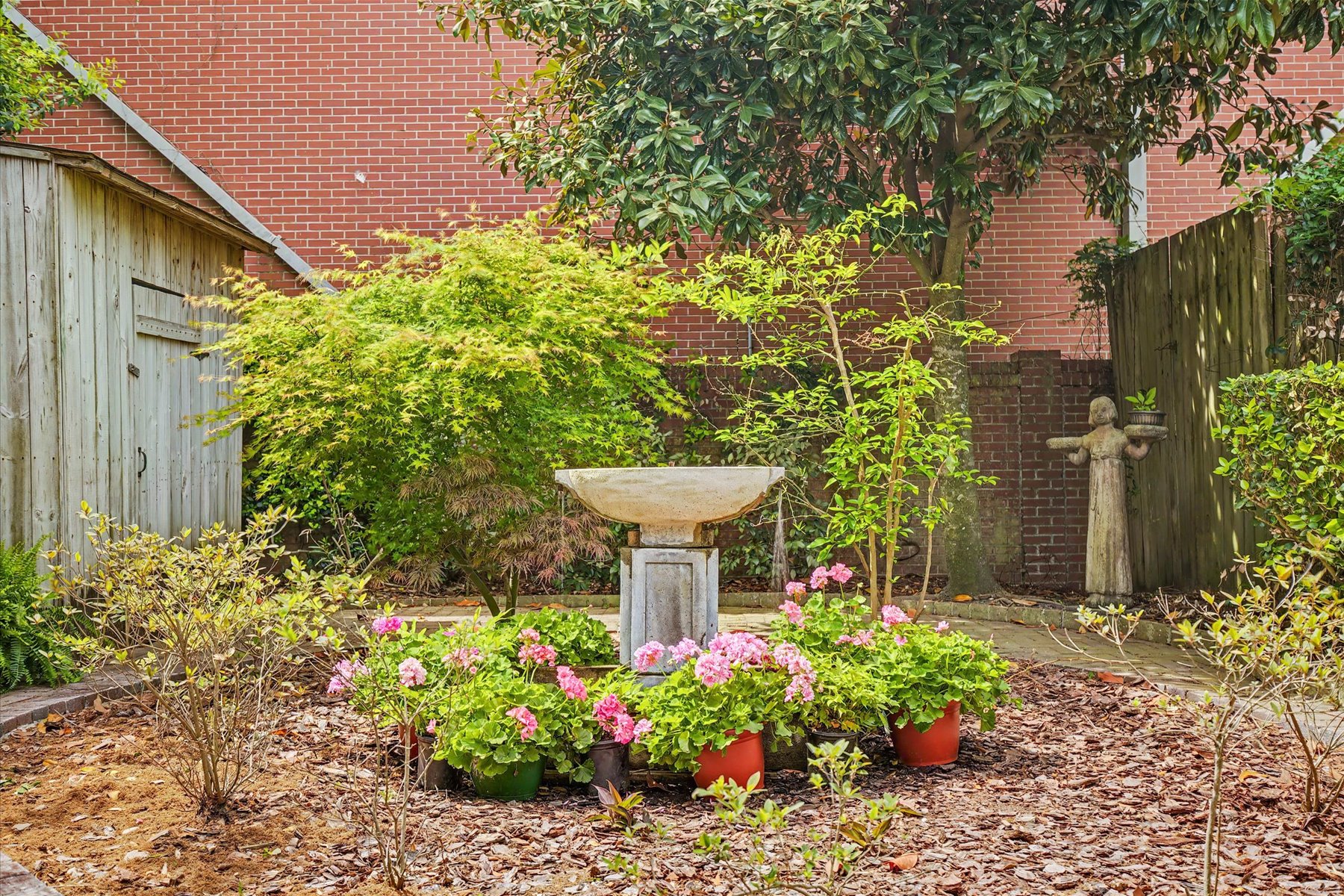  Beautifully Preserved Victorian Home in Historic Downtown Savannah - 物件實景