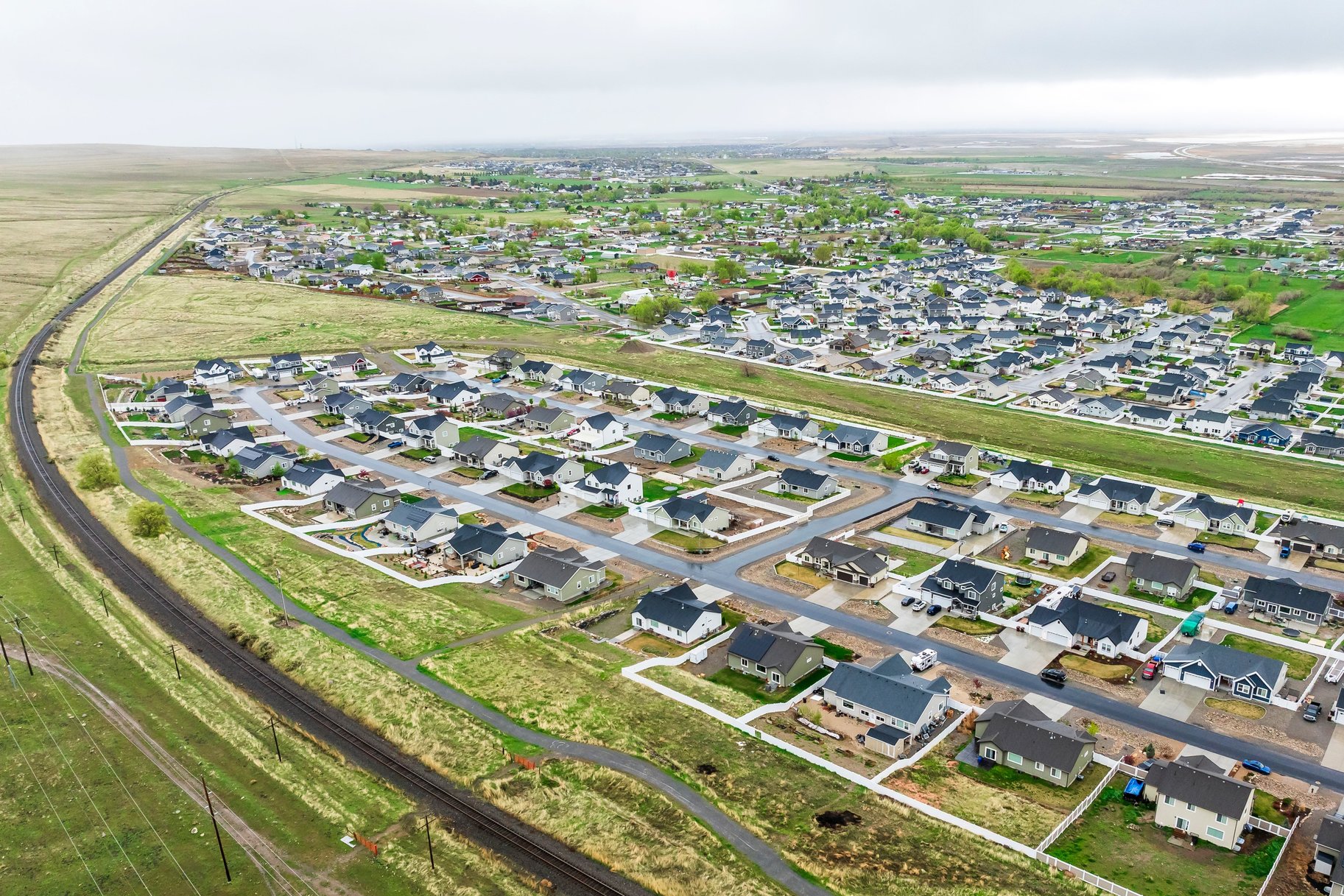  Fresh Lakepoint Find with Fast Airport Access - 物件實景