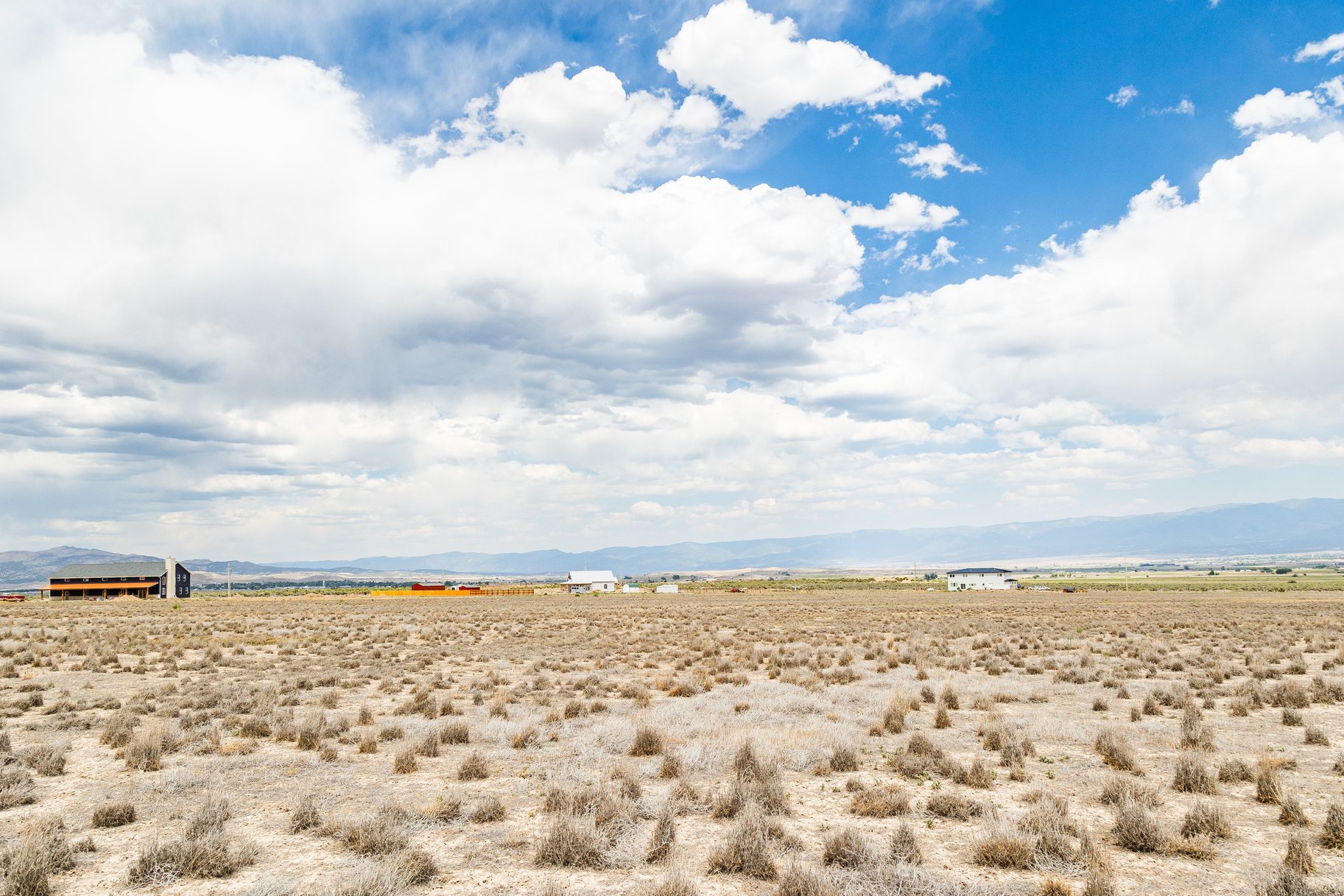  8.5-Acre Lots, No HOA, Stunning Horseshoe Mountain Views - 物件實景