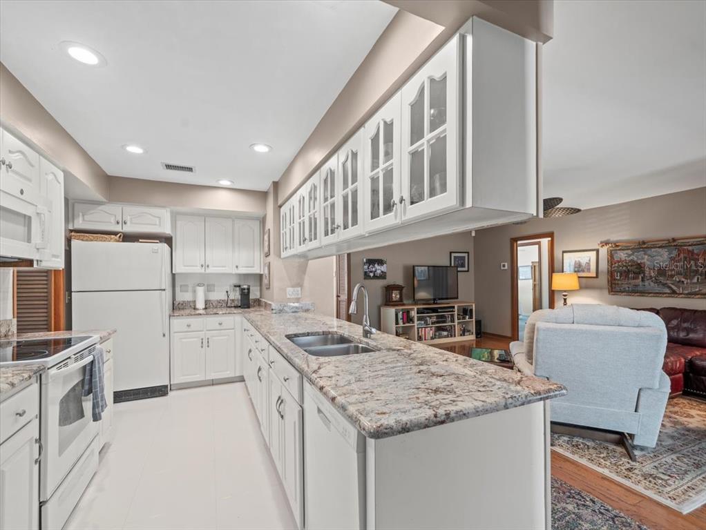 Tampa, Florida, 33618, United States, 4 Bedrooms Bedrooms, ,2 BathroomsBathrooms,Residential,For Sale,1917104