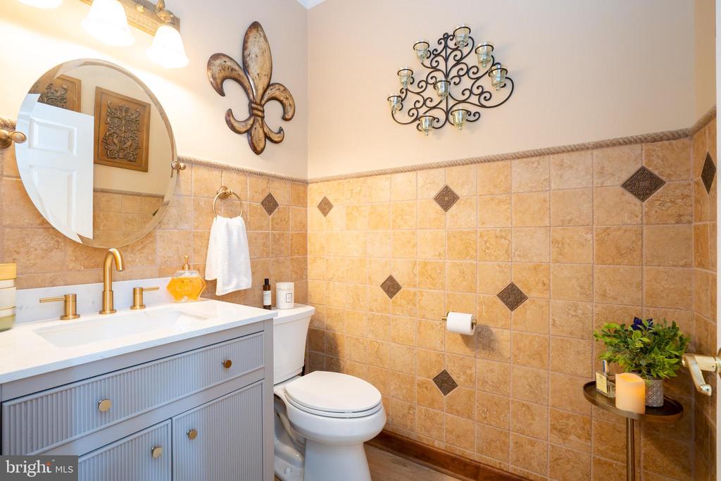 Monroe Township, New Jersey, 08831, United States, 5 Bedrooms Bedrooms, ,4 BathroomsBathrooms,Residential,For Sale,1895133