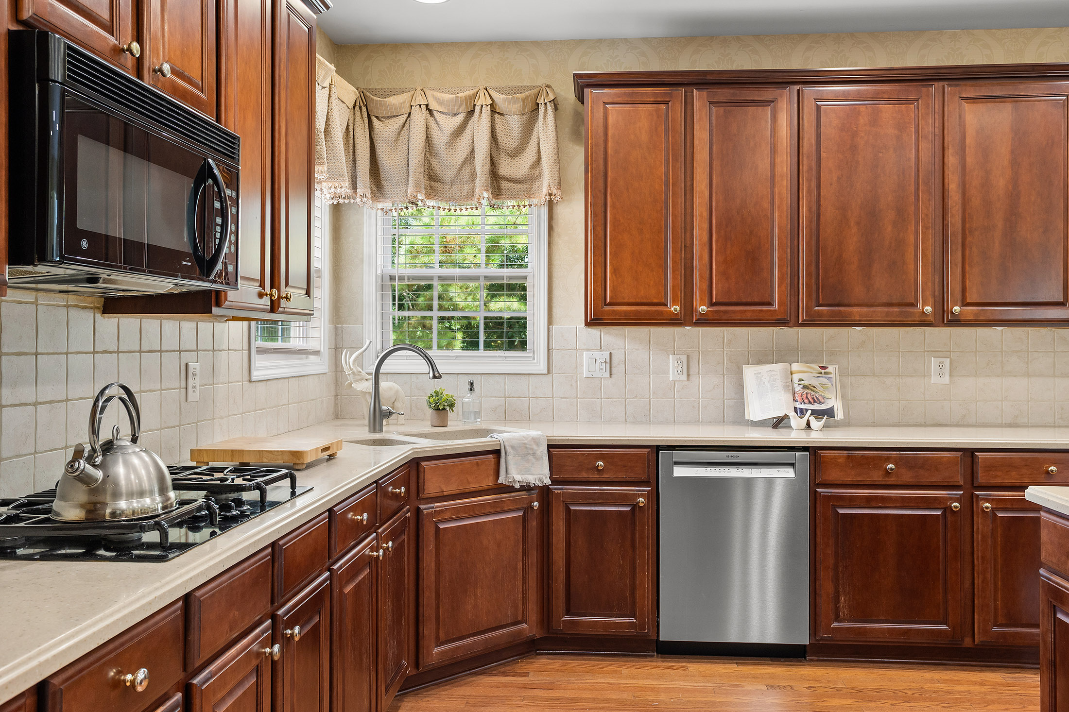  Gorgeous, Move-in Ready Home in Amenity-rich Heron Bay - 物件實景