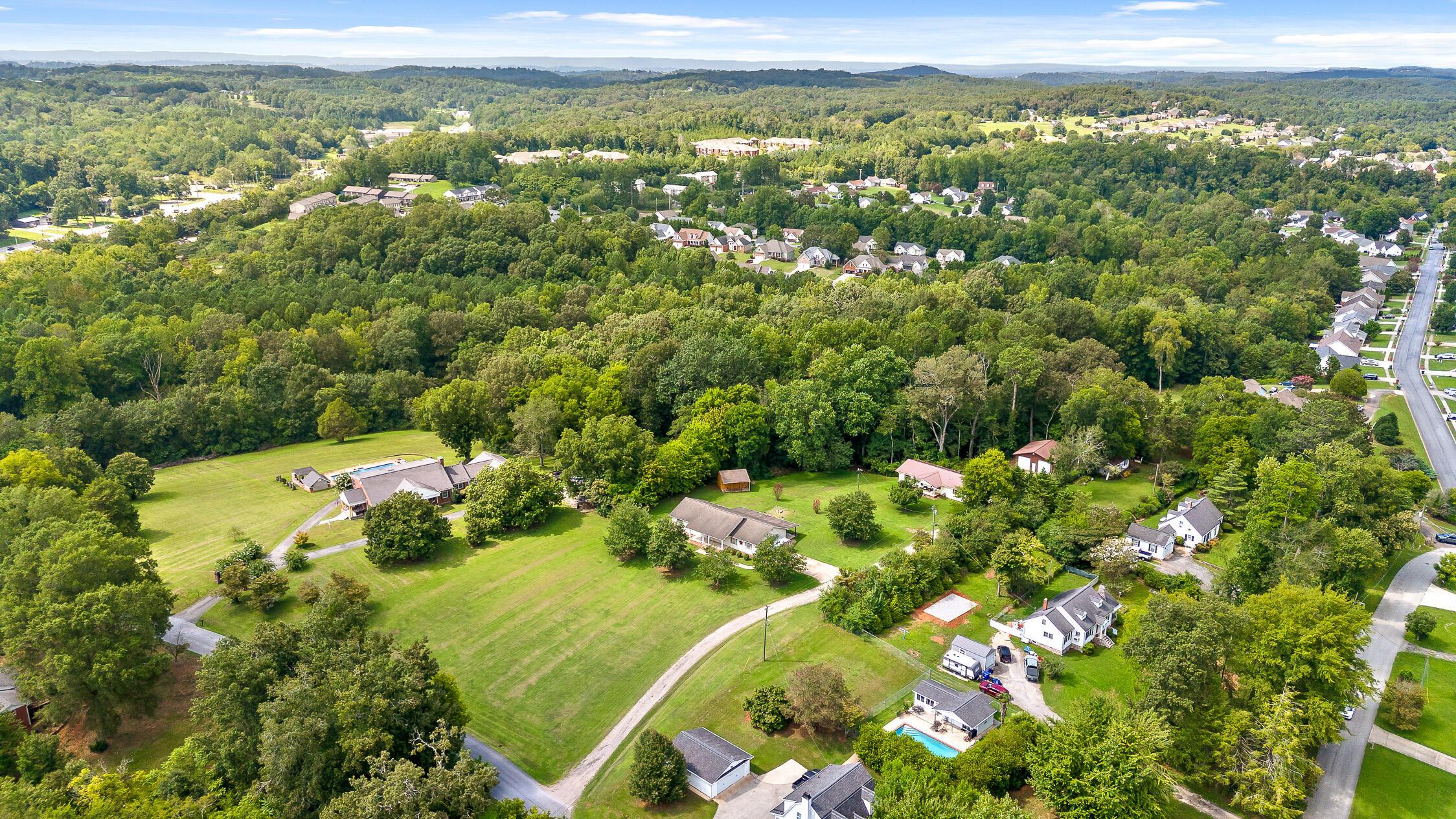 Ringgold, Georgia, 30736, United States, 6 Bedrooms Bedrooms, ,4 BathroomsBathrooms,Residential,For Sale,1927456