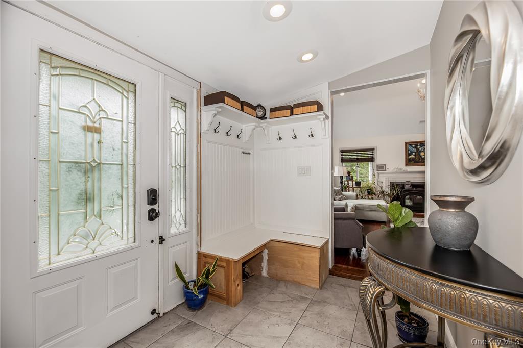 Putnam Valley, New York, 10579, United States, 3 Bedrooms Bedrooms, ,2 BathroomsBathrooms,Residential,For Sale,1974452