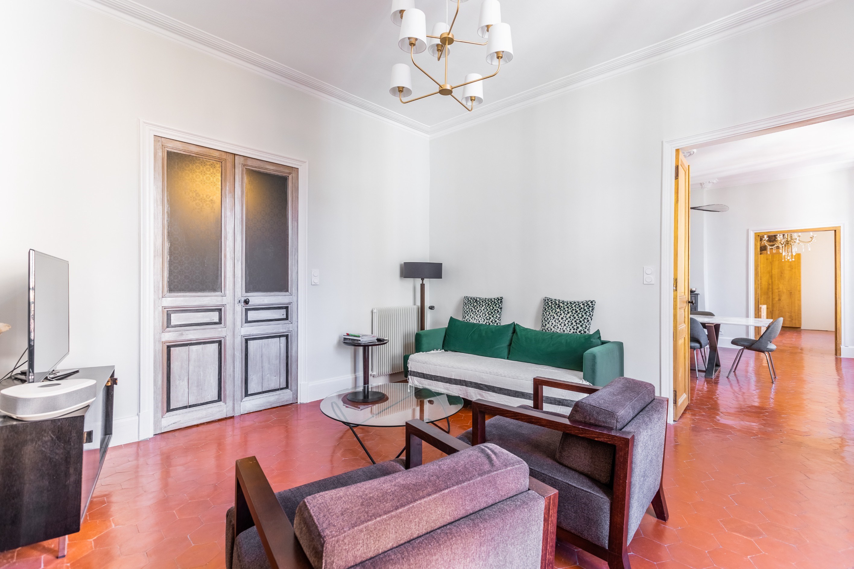  TOWN CENTRE: BEAUTIFUL RENOVATED PERIOD APARTMENT - 物件實景