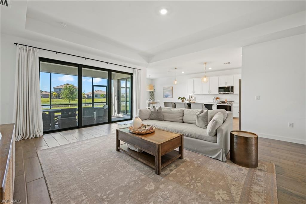 Fort Myers, Florida, 33913, United States, 4 Bedrooms Bedrooms, ,3 BathroomsBathrooms,Residential,For Sale,1988149