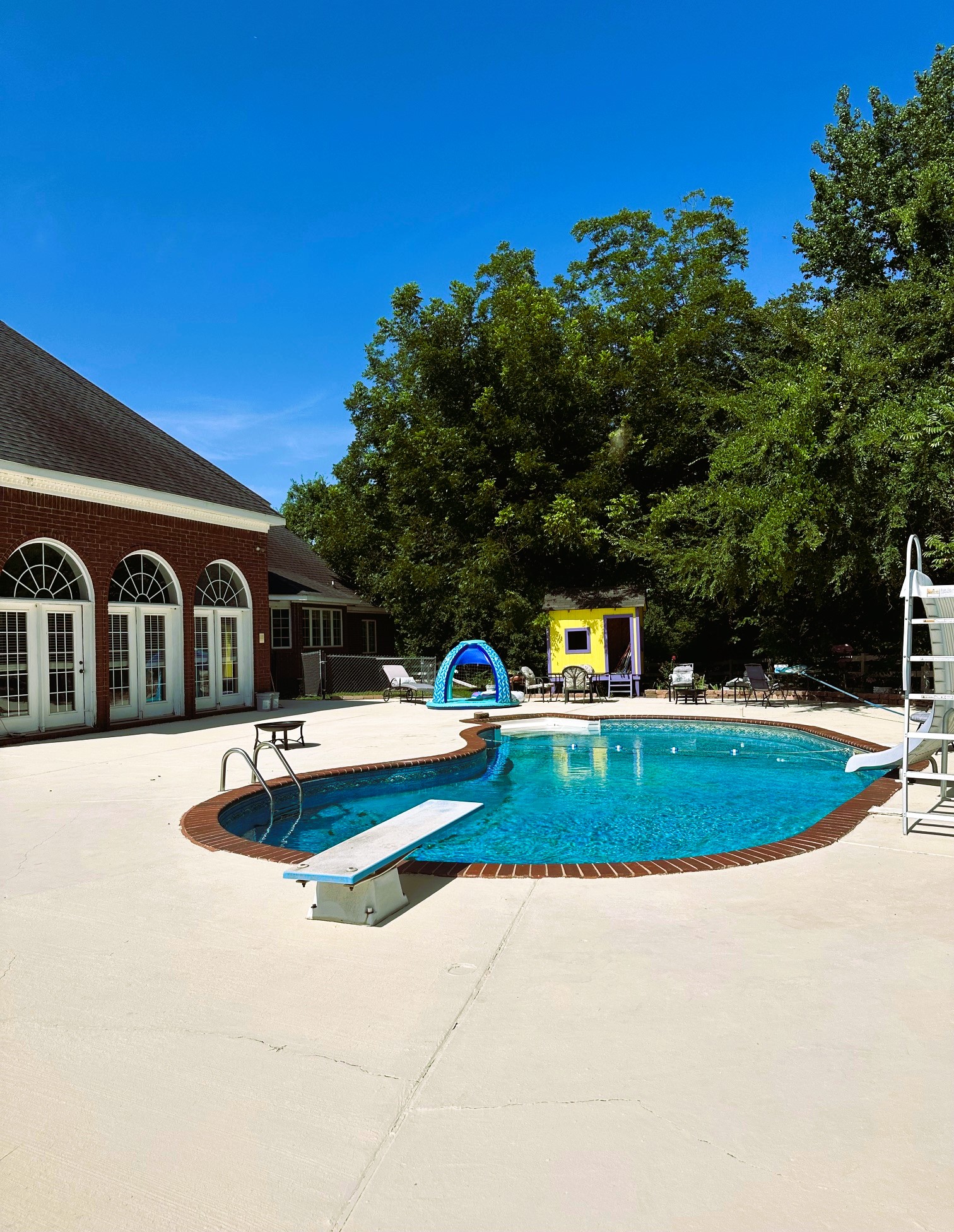 Clarksville, Arkansas, 72830, United States, 5 Bedrooms Bedrooms, ,4 BathroomsBathrooms,Residential,For Sale,1942523