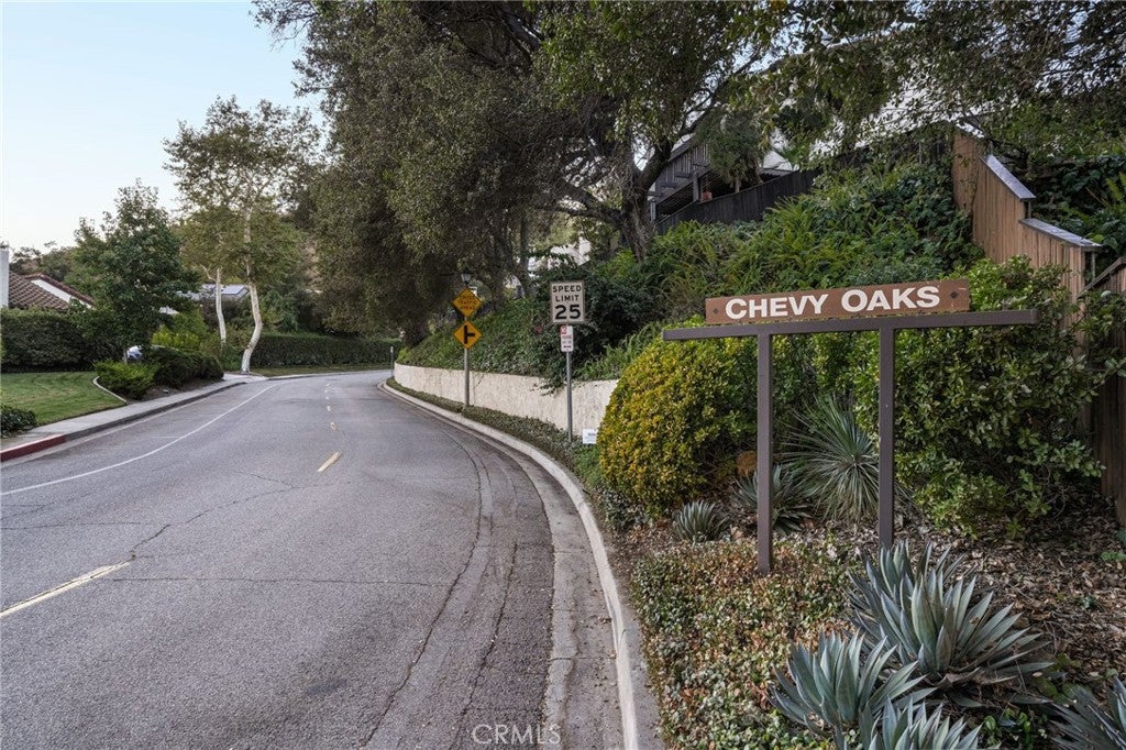 Glendale, California, 91206, United States, 2 Bedrooms Bedrooms, ,3 BathroomsBathrooms,Residential,For Sale,1941682