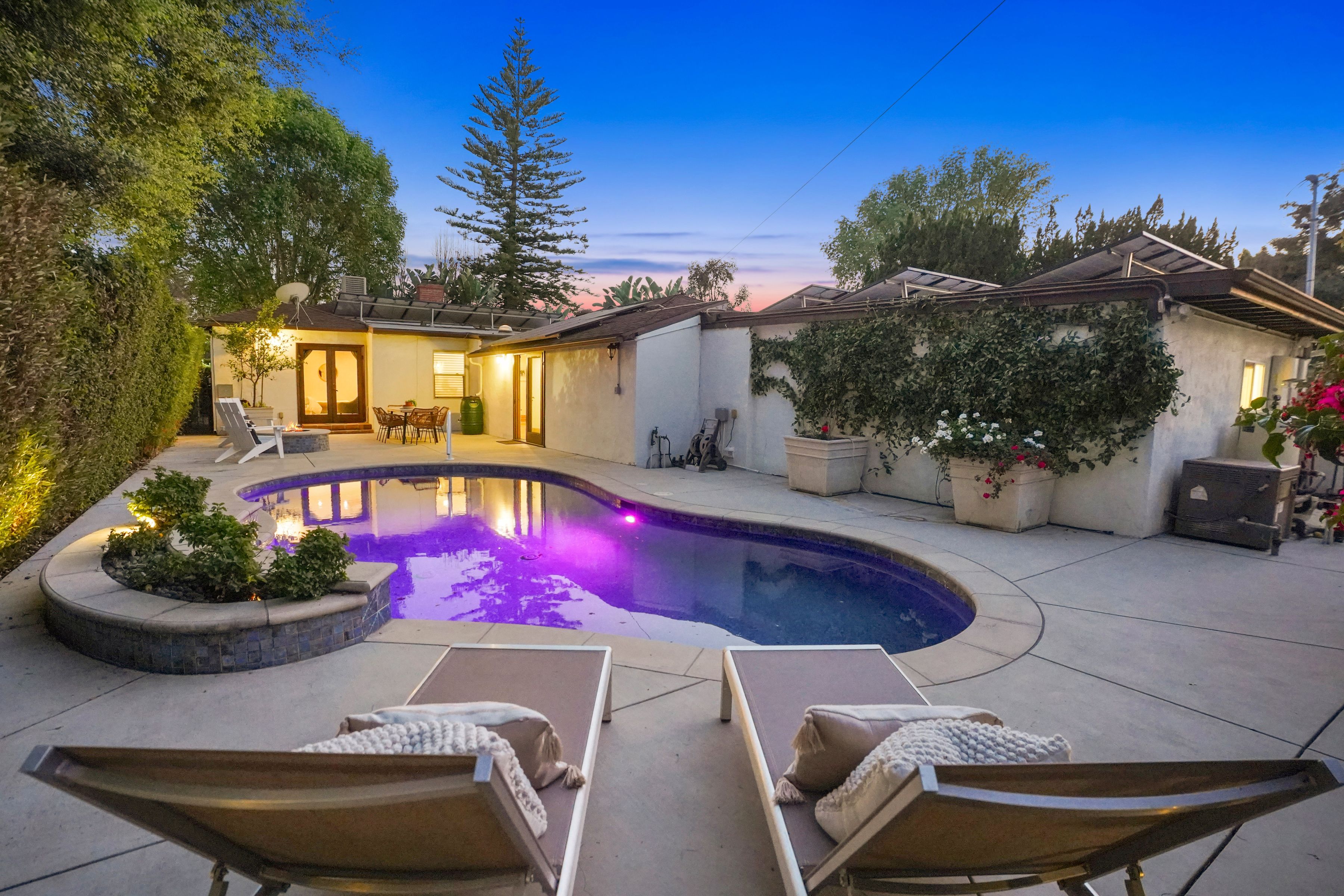  11593 Kling Street - 物件實景