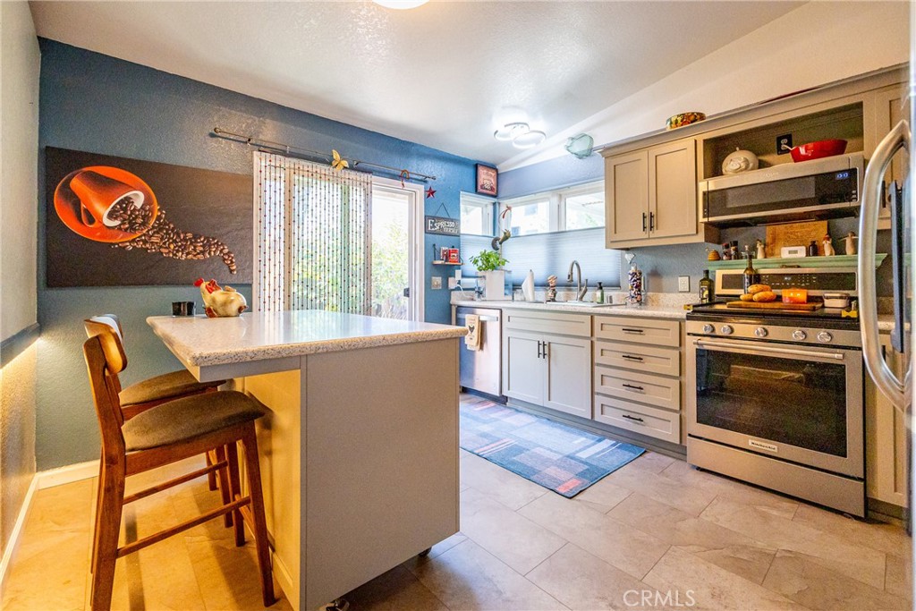 Paso Robles, California, 93446, United States, 2 Bedrooms Bedrooms, ,2 BathroomsBathrooms,Residential,For Sale,1977542