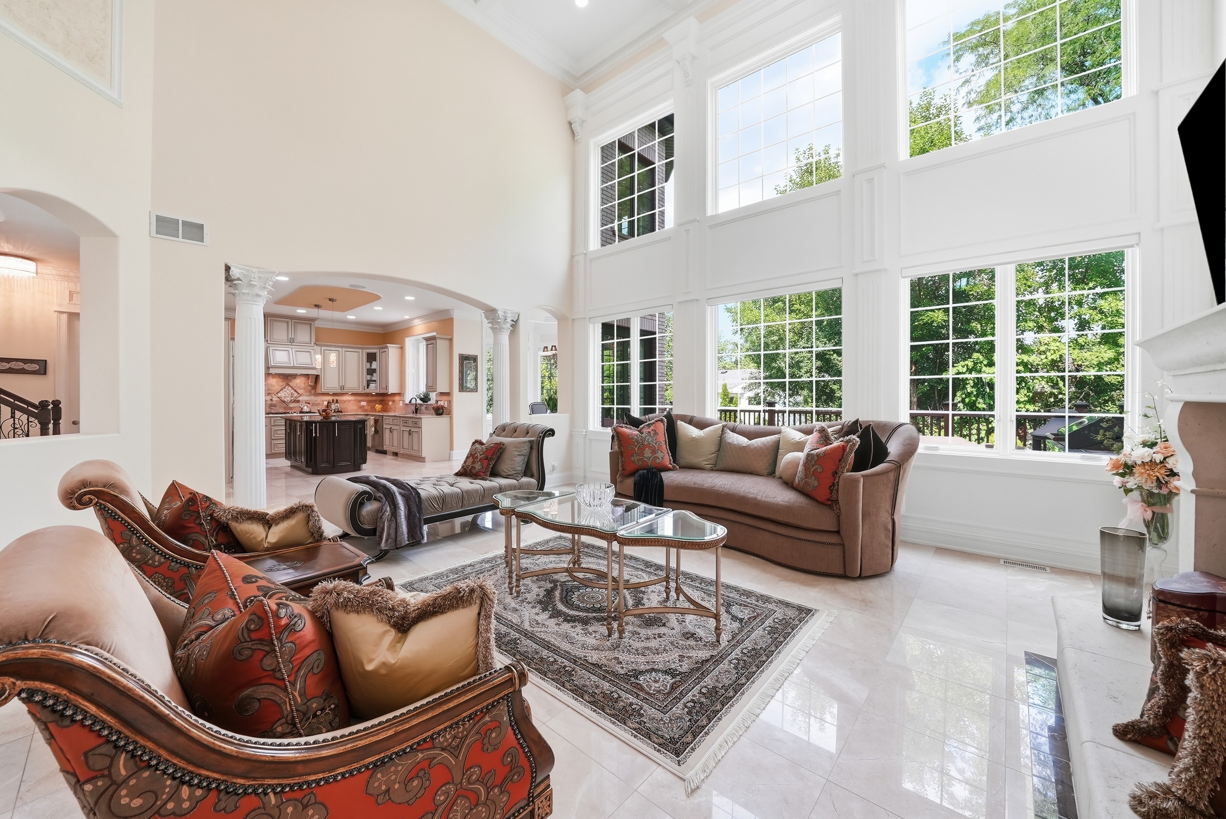  Perfectly Positioned in the Prestigious Golfview Hills Community of Hinsdale - 物件實景