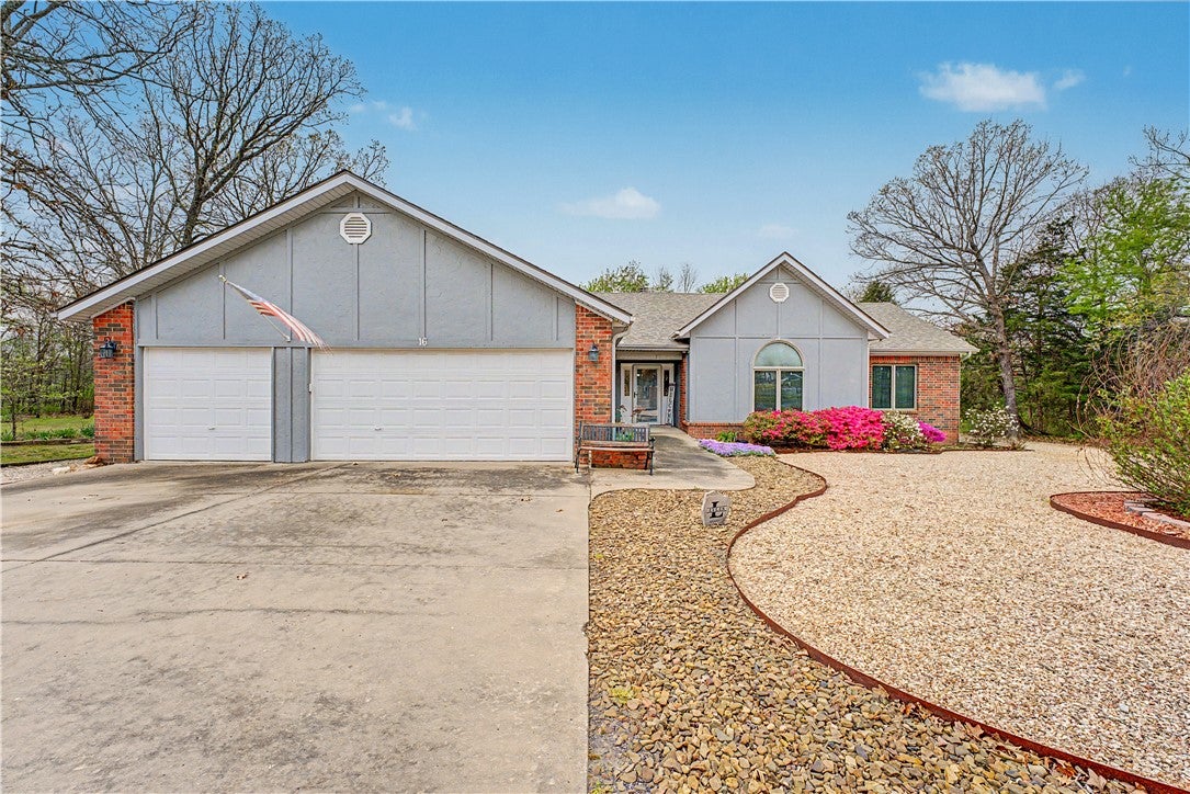 Saint Andrews Cir, Bella Vista, AR 72715