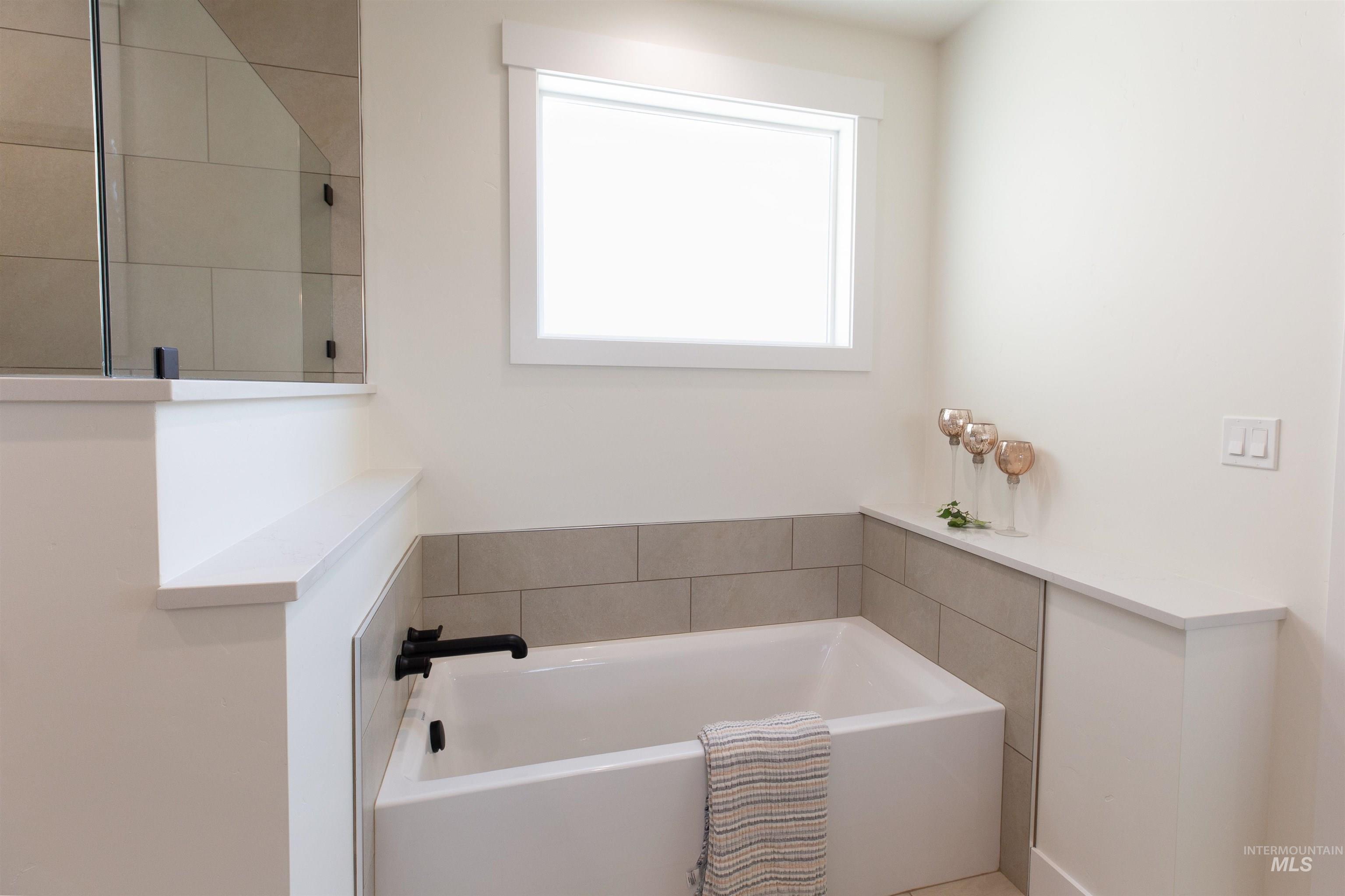Meridian, Idaho, 83642, United States, 3 Bedrooms Bedrooms, ,3 BathroomsBathrooms,Residential,For Sale,1867465